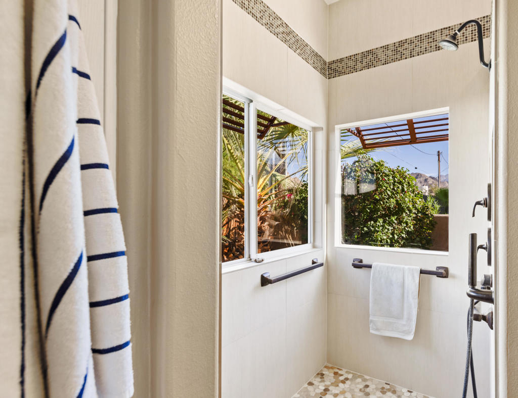 54480 Avenida Carranza