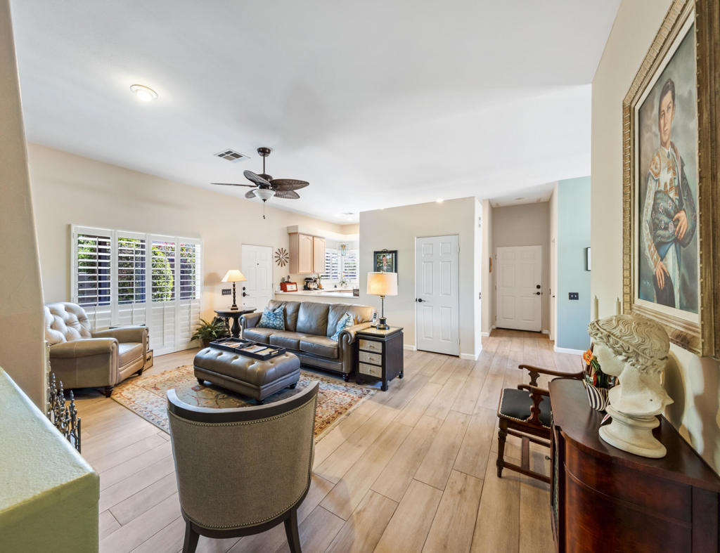 54480 Avenida Carranza