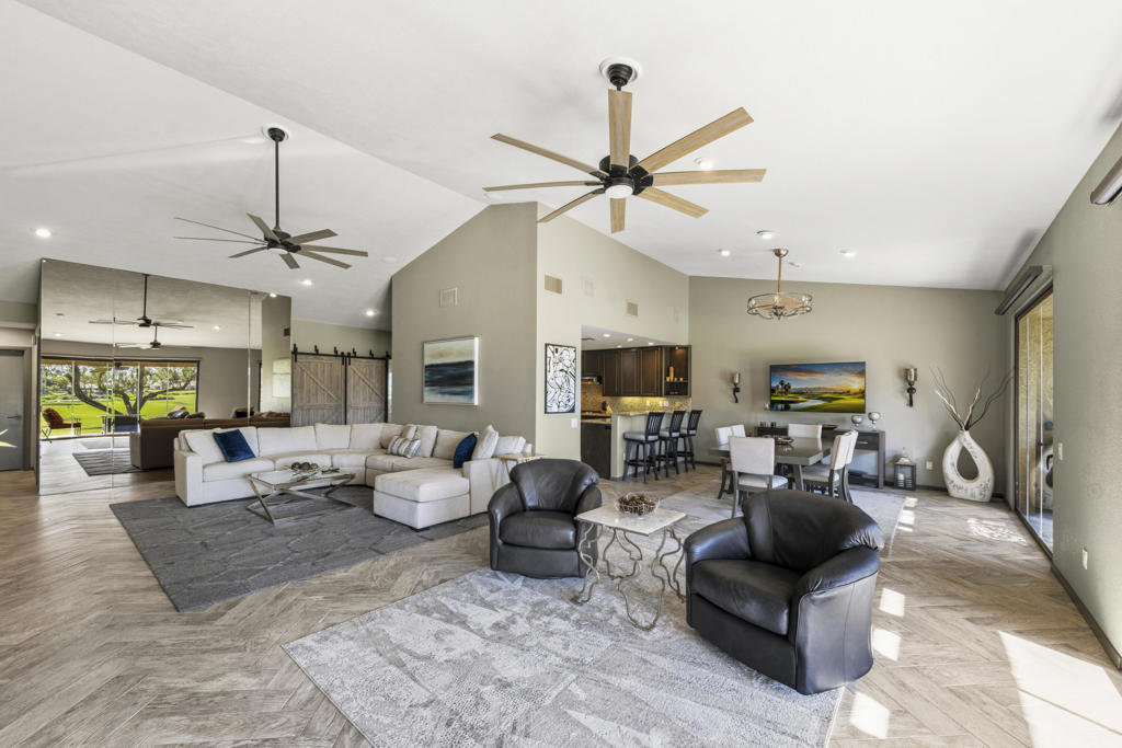 49460 Avenida Club La Quinta