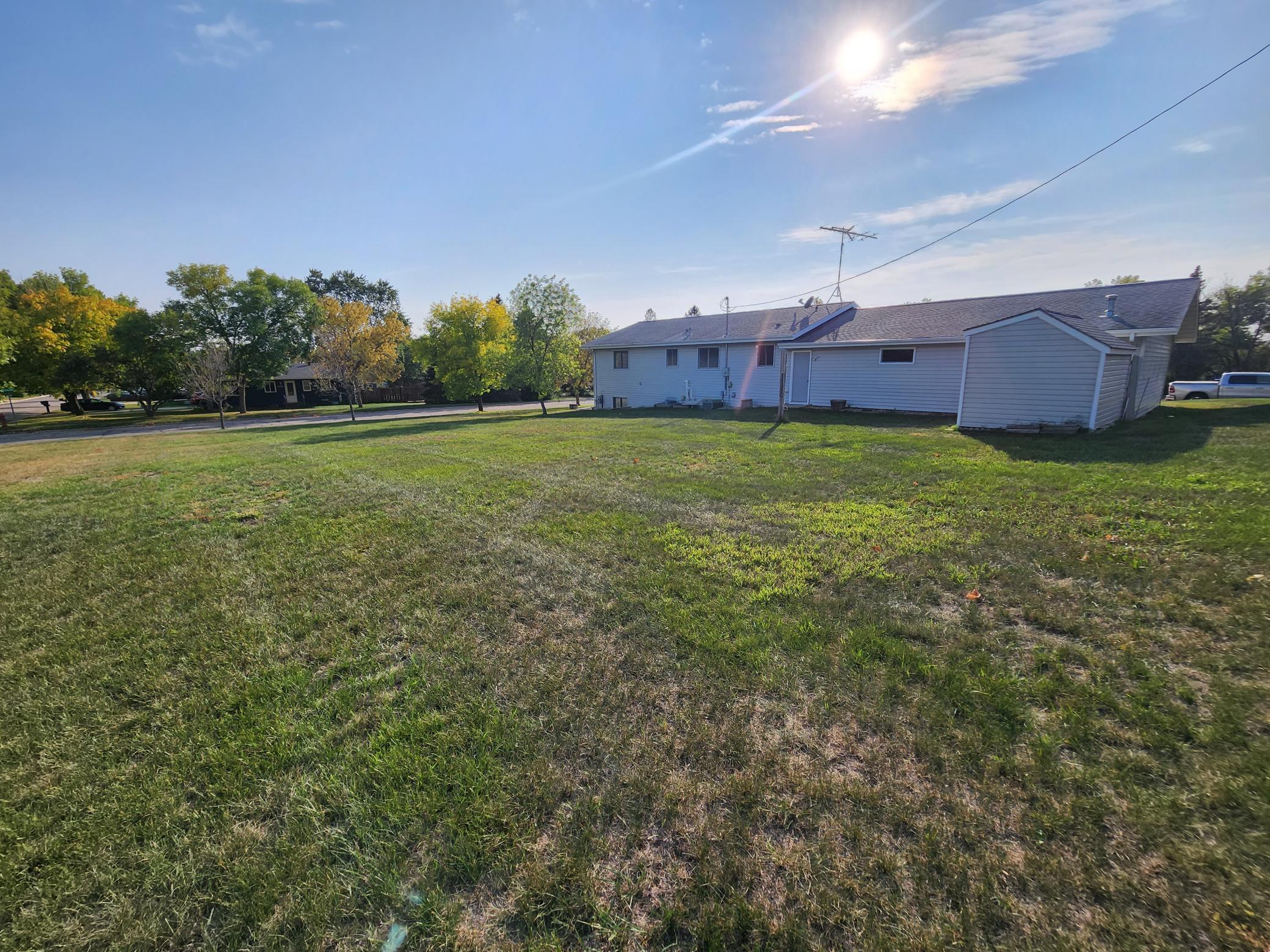 401 Knollcrest Avenue