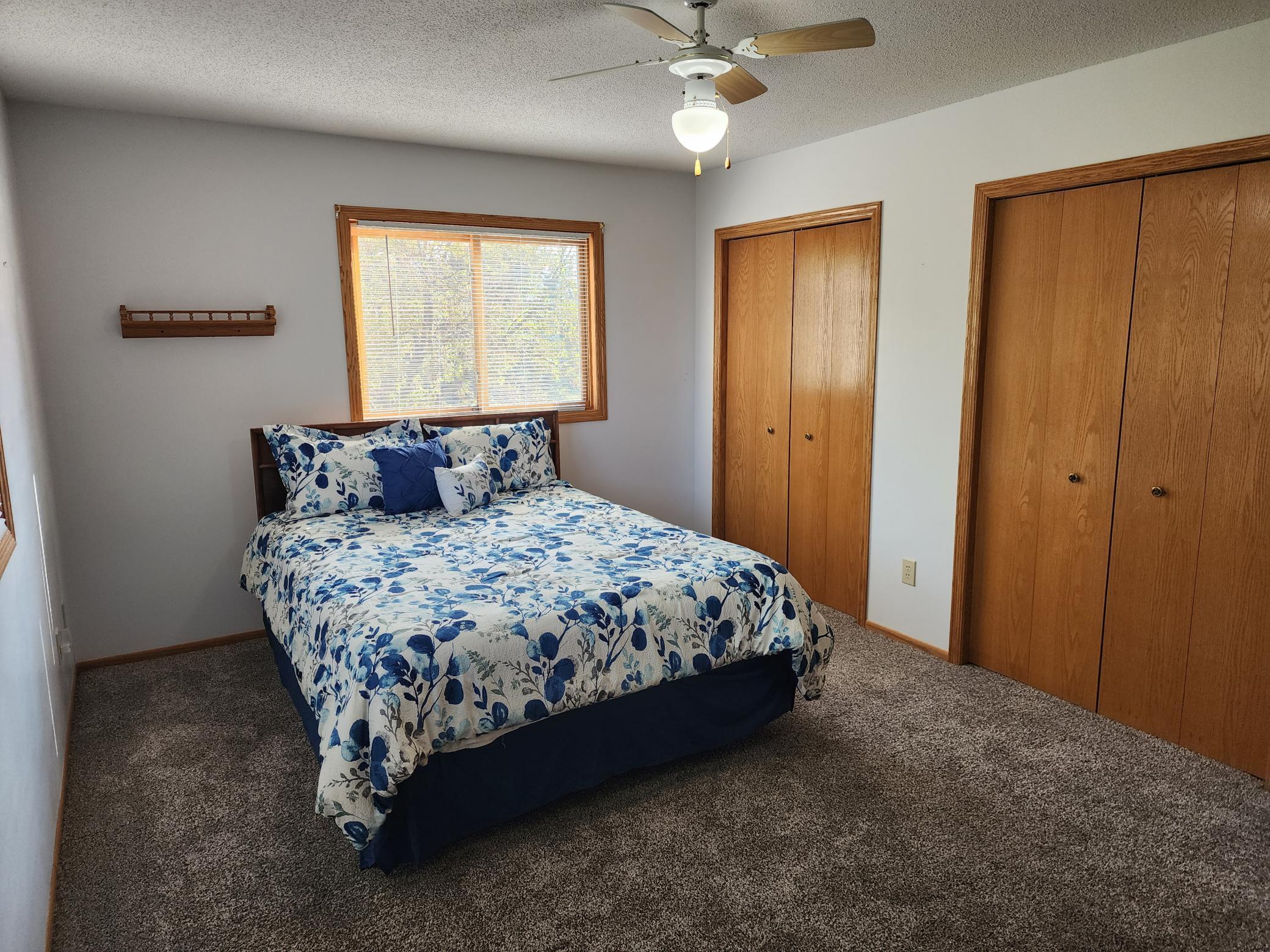 401 Knollcrest Avenue