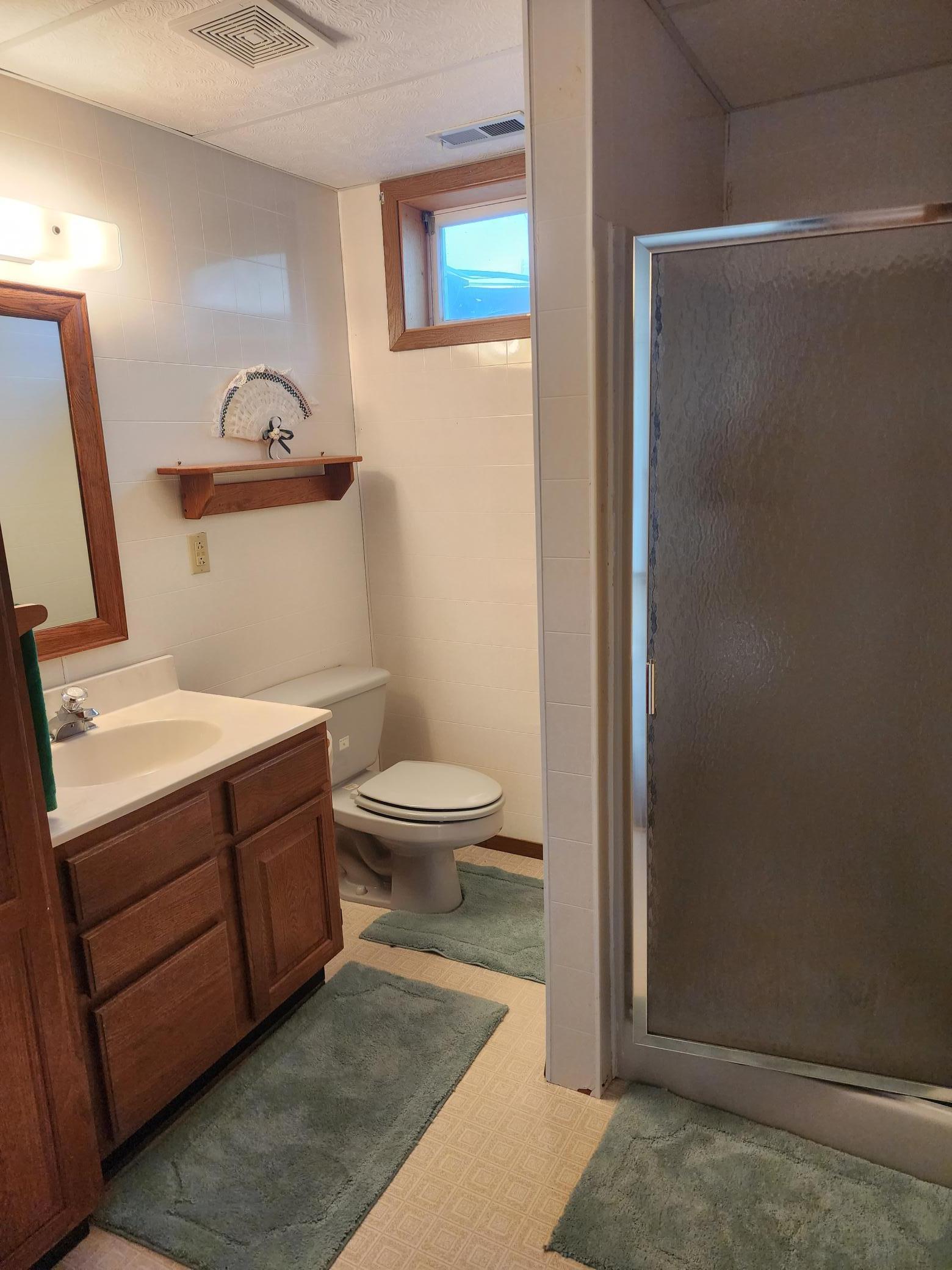 401 Knollcrest Avenue