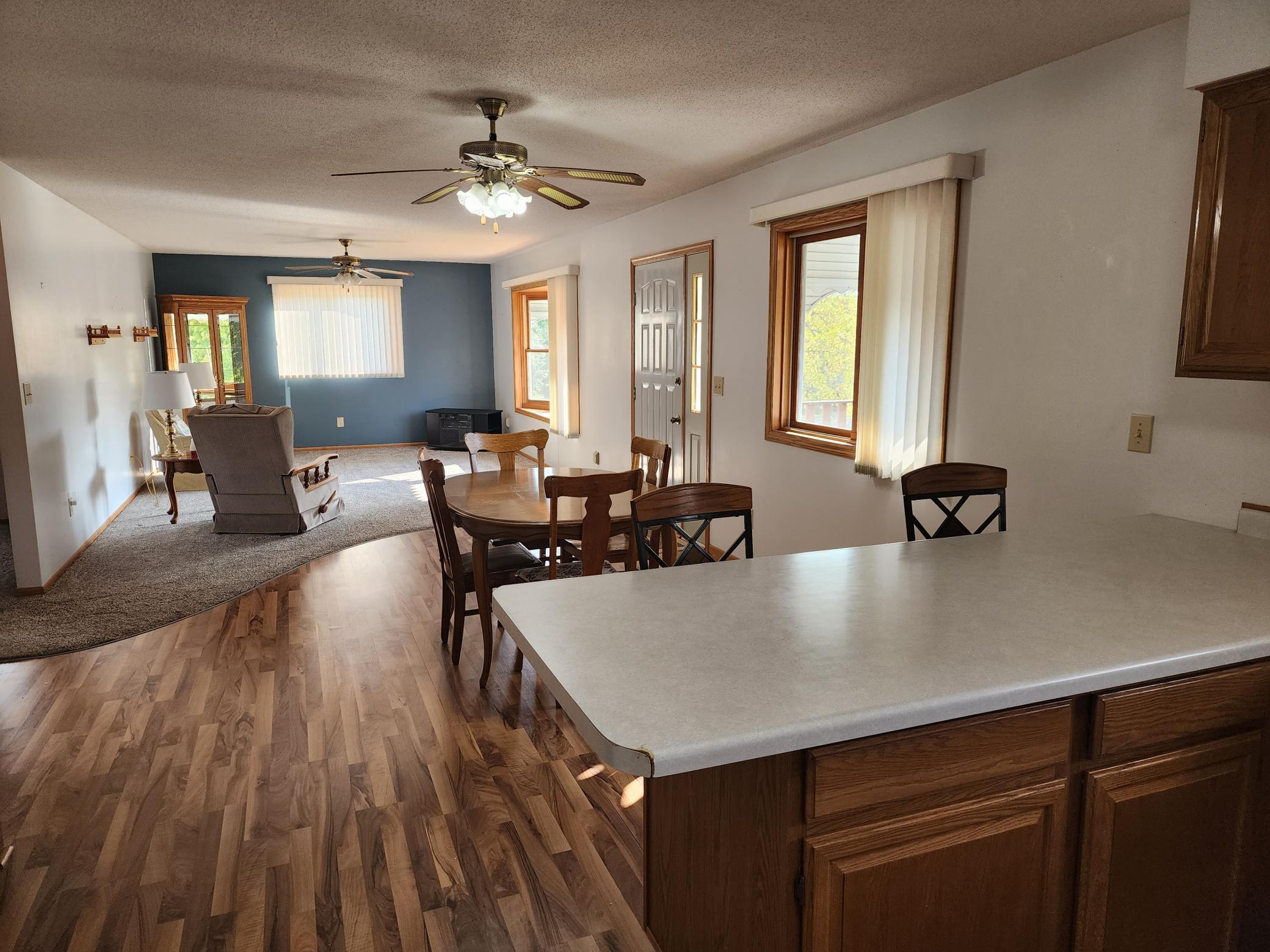 401 Knollcrest Avenue