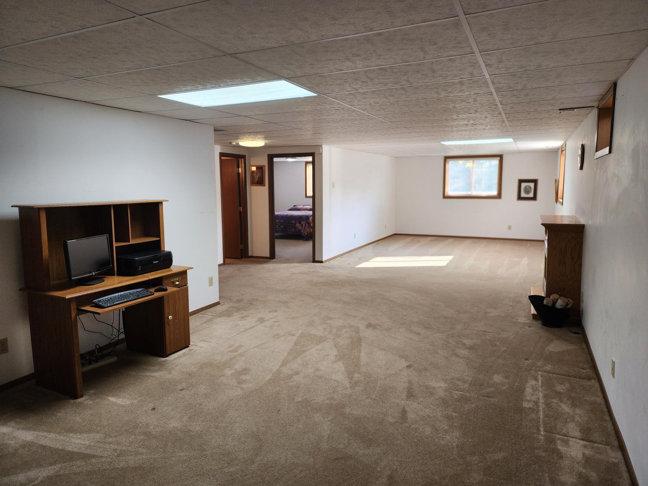 401 Knollcrest Avenue