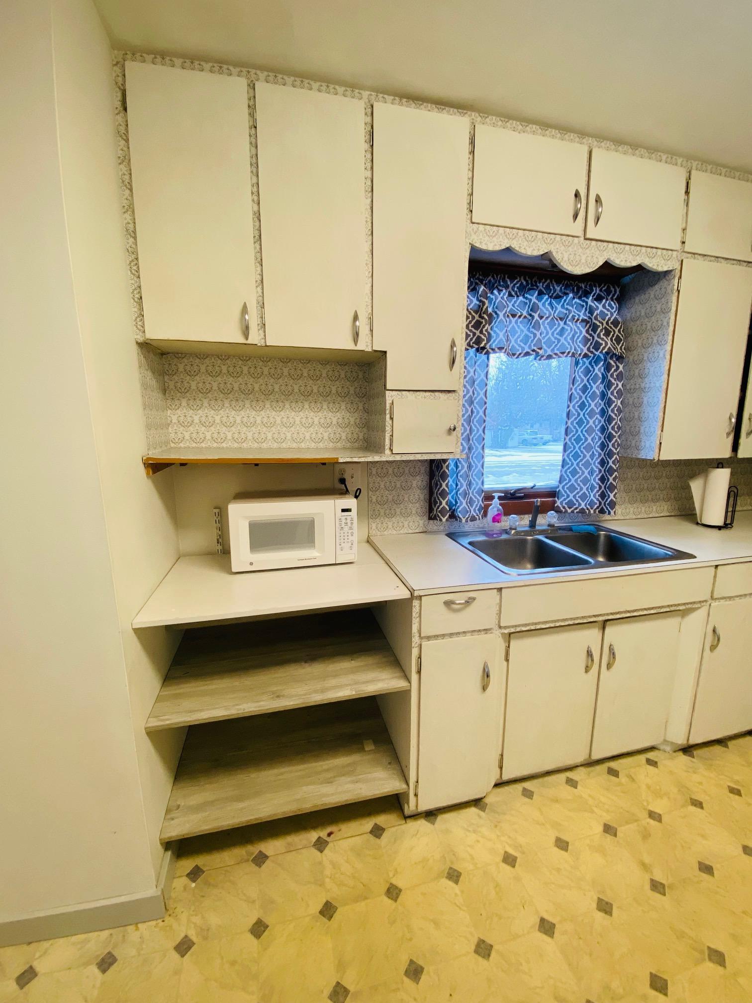 407 W Garfield Avenue