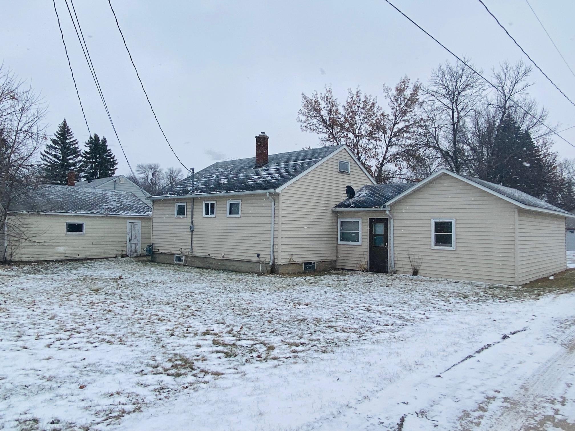 407 W Garfield Avenue