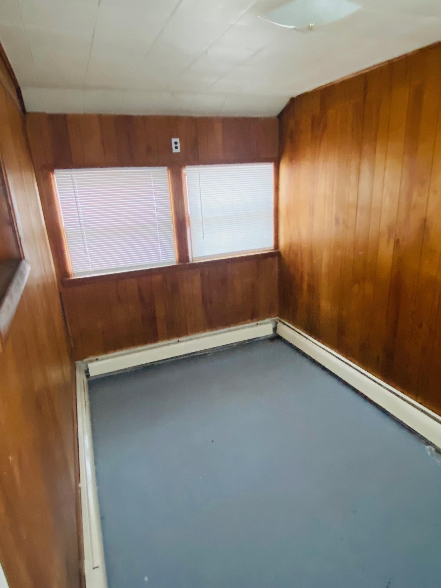 407 W Garfield Avenue