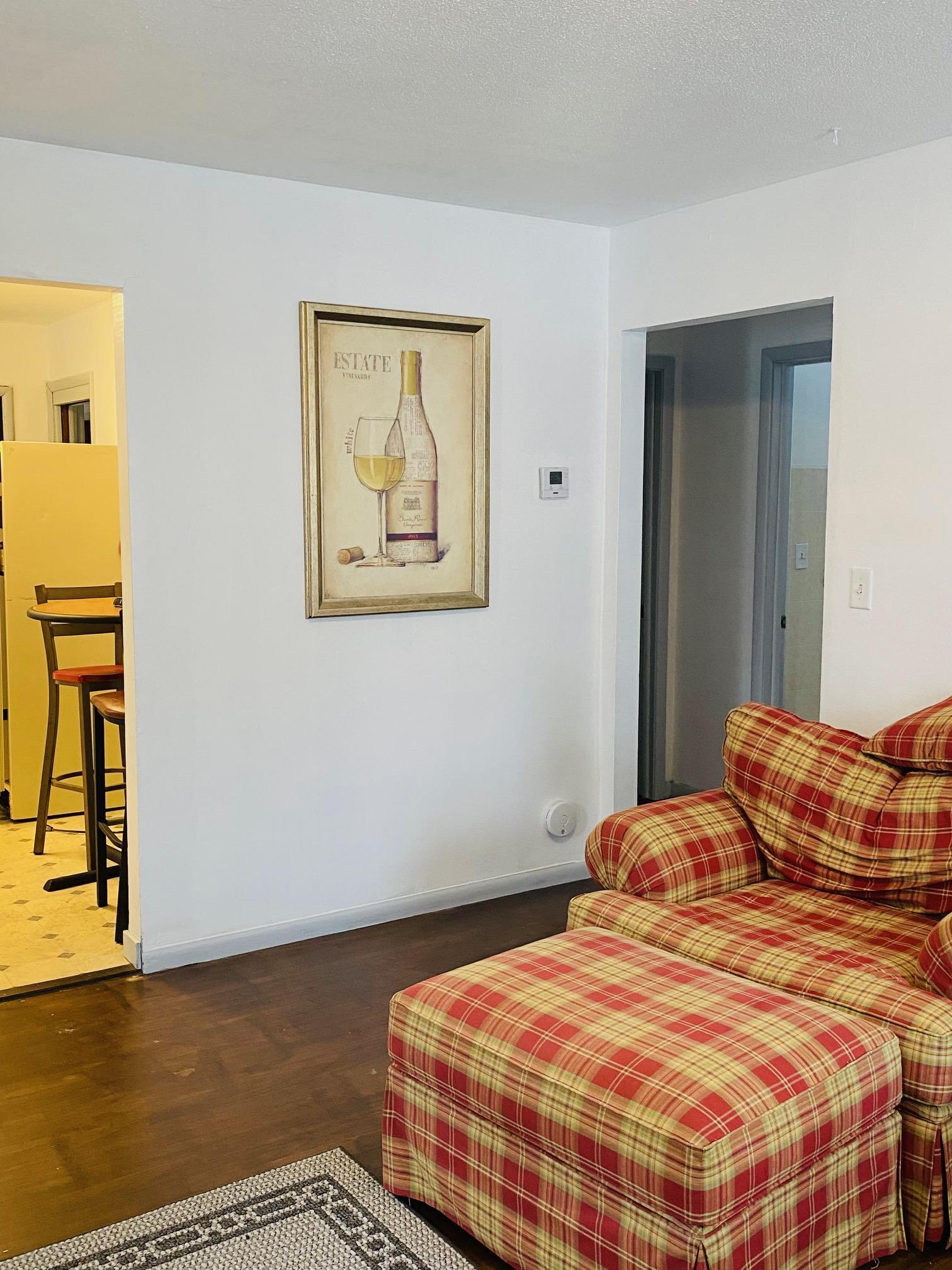 407 W Garfield Avenue