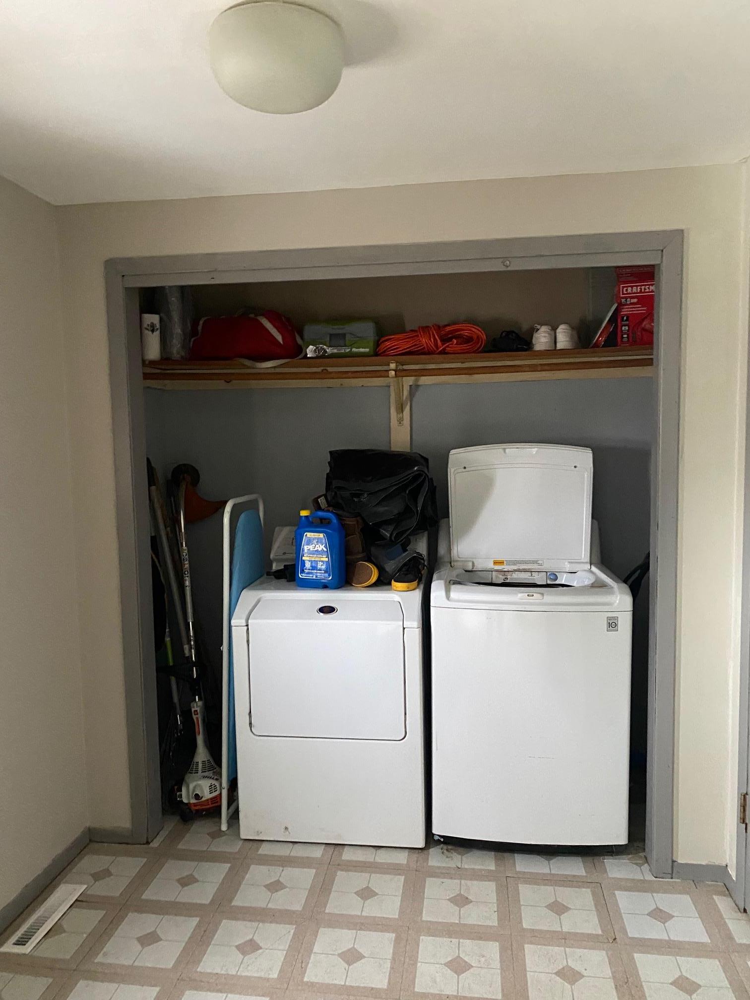 423 E Jefferson Avenue