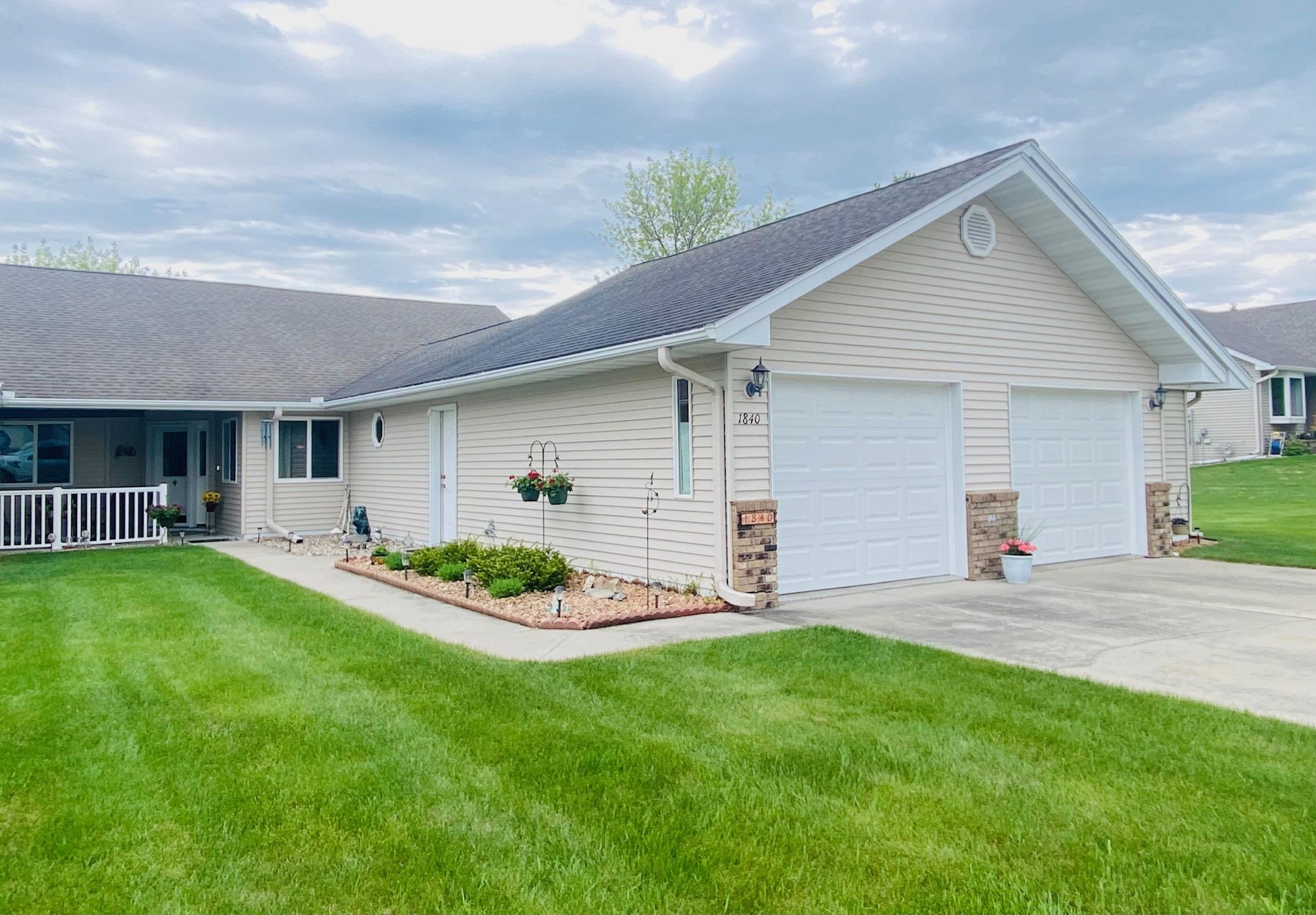 1840 Bridgeview Boulevard