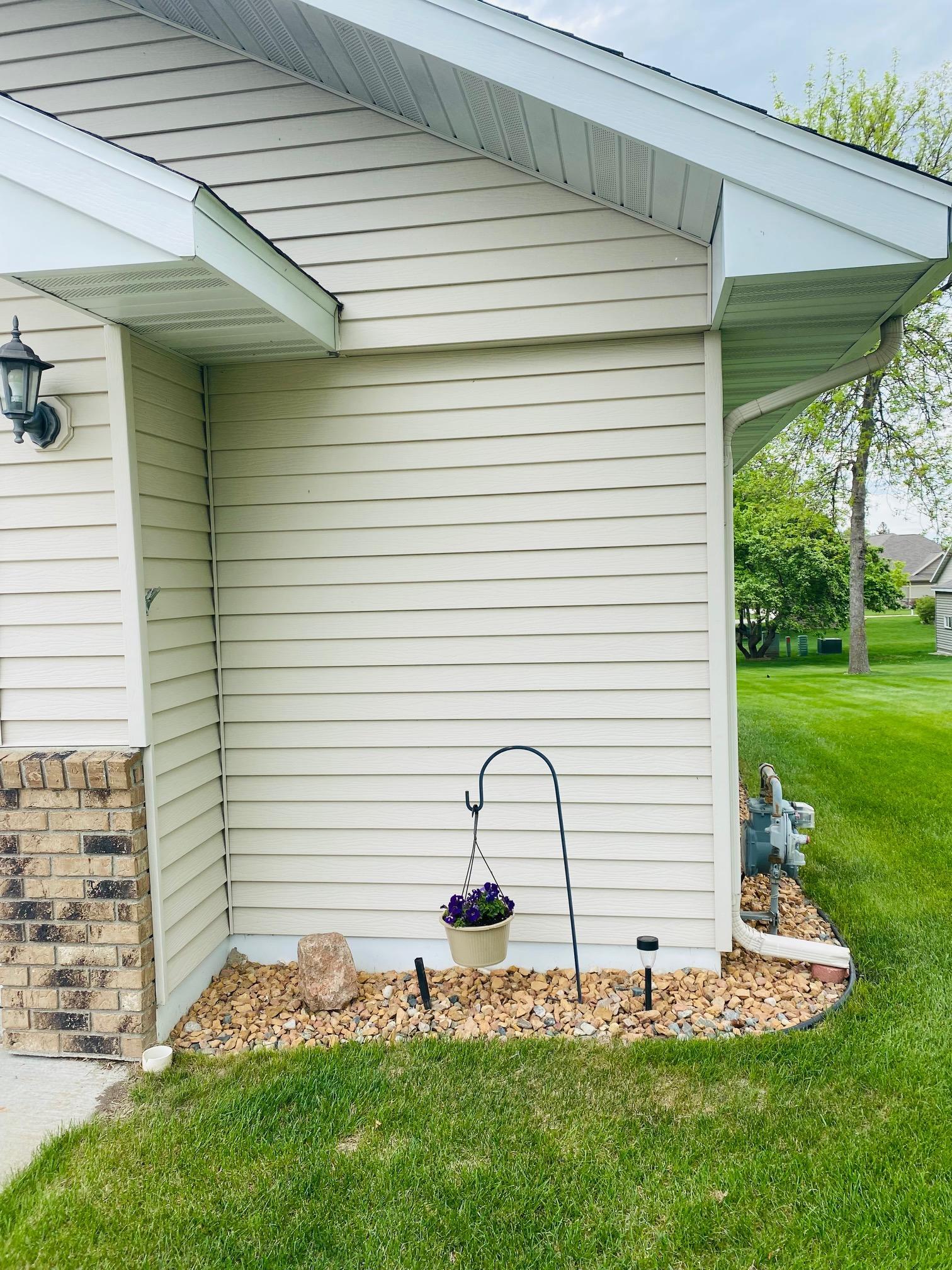 1840 Bridgeview Boulevard