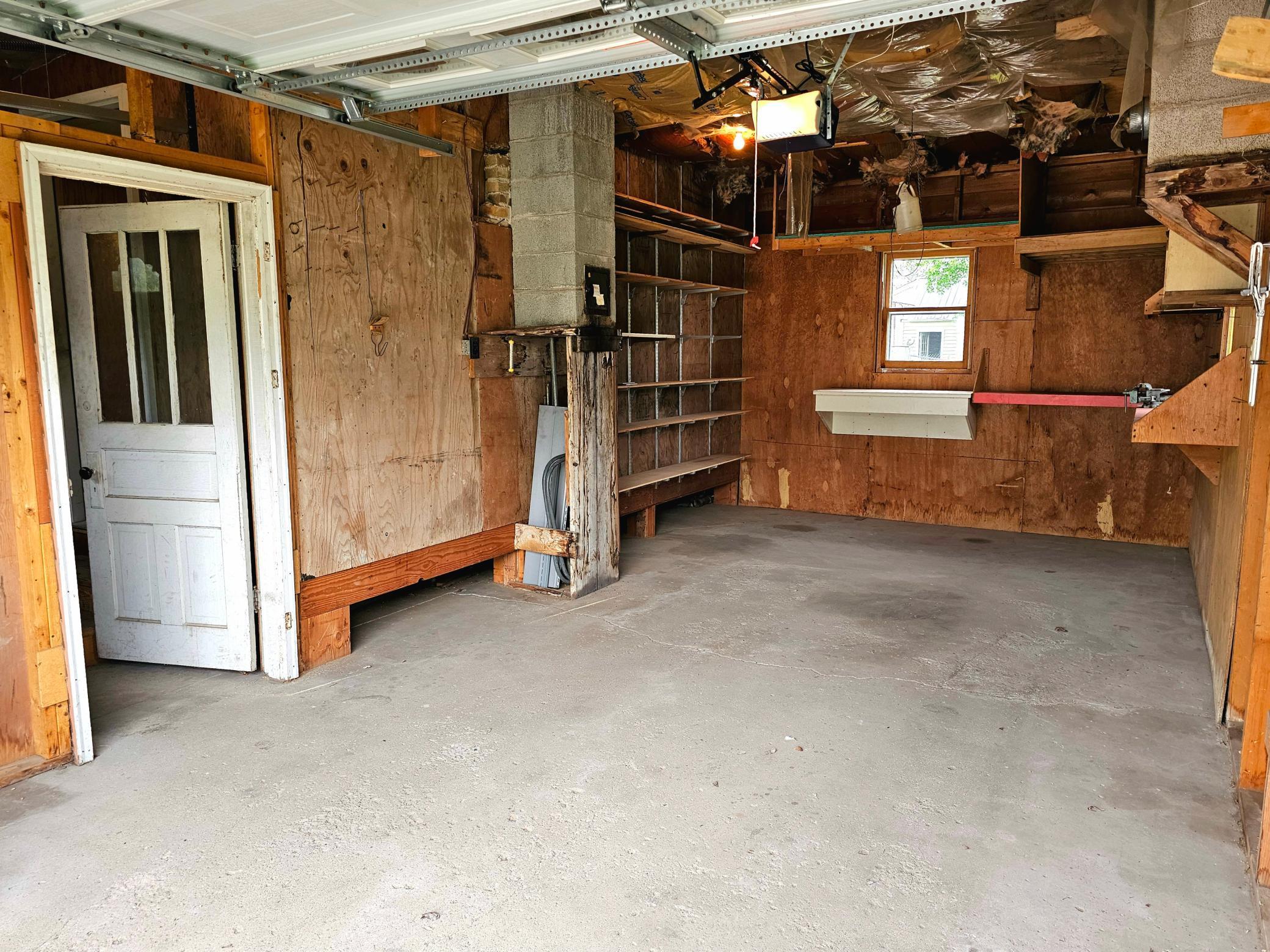 201 5th Avenue SE