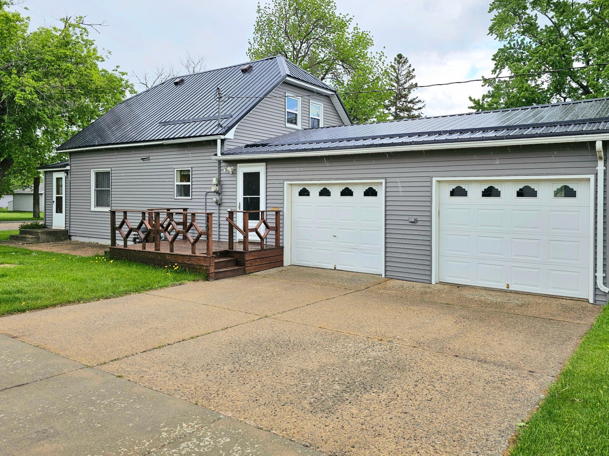 201 5th Avenue SE