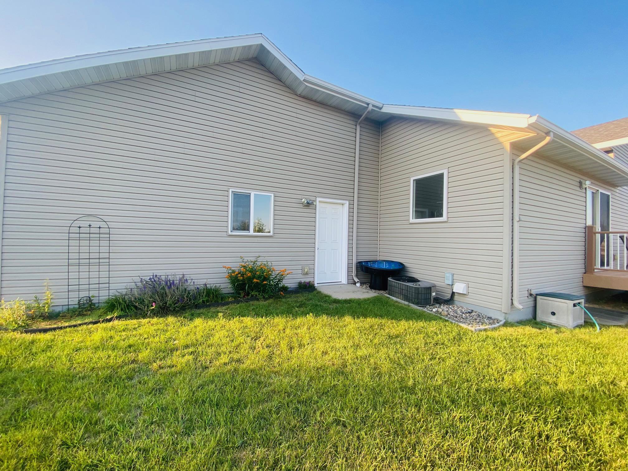 1147 Long Bridge Circle