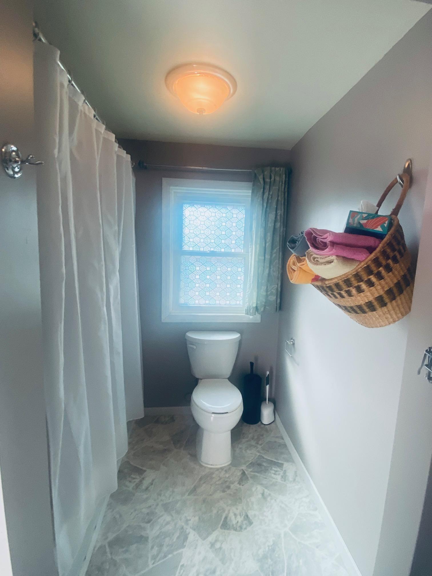 204 Oak Grove Avenue