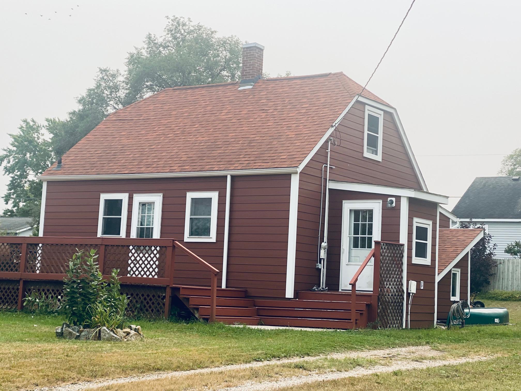 204 Oak Grove Avenue