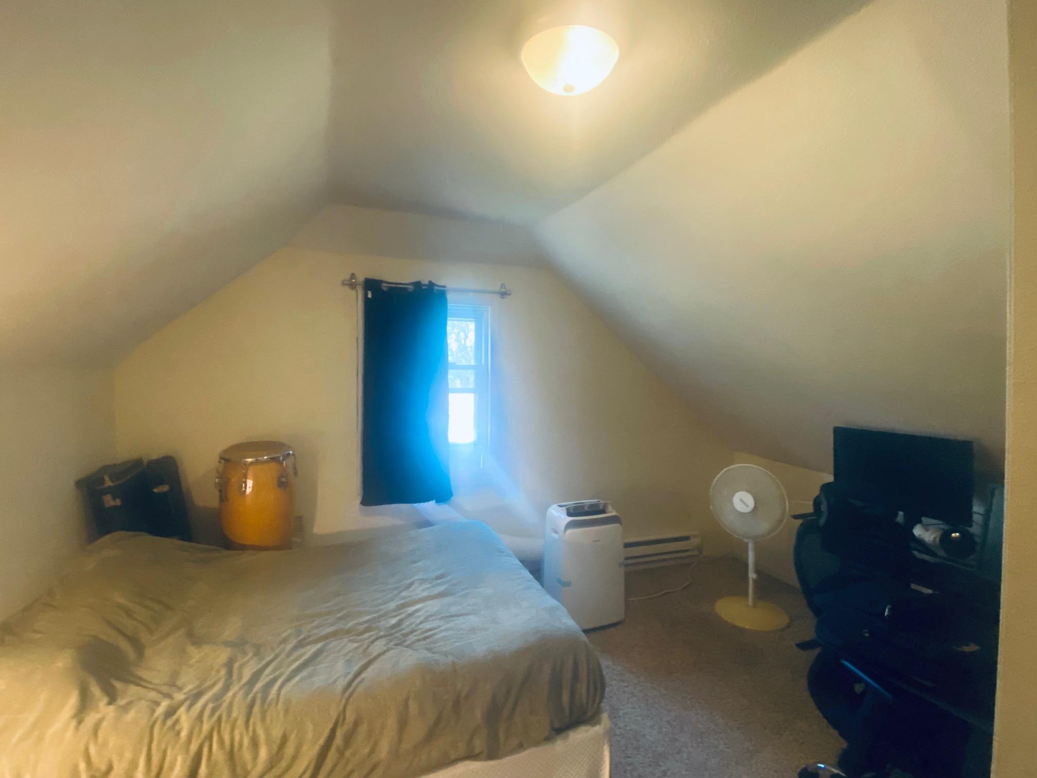 204 Oak Grove Avenue