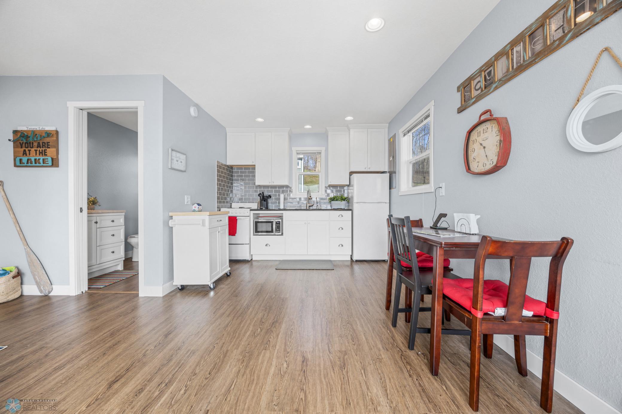 48300 Pike Beach Road