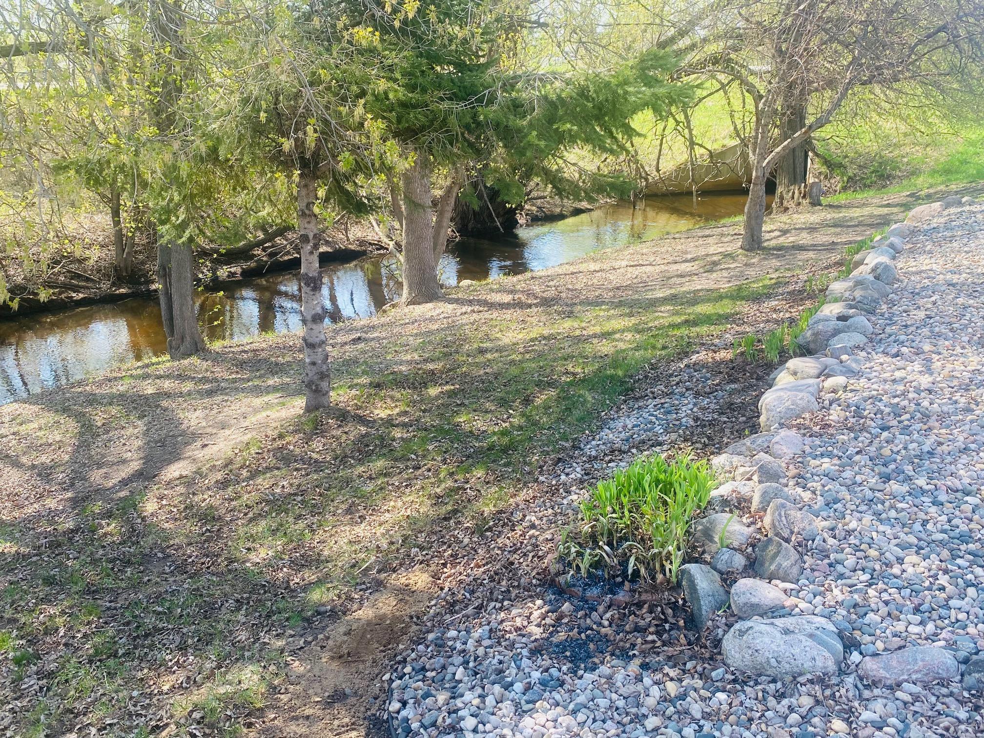 1208 Highway 34 E