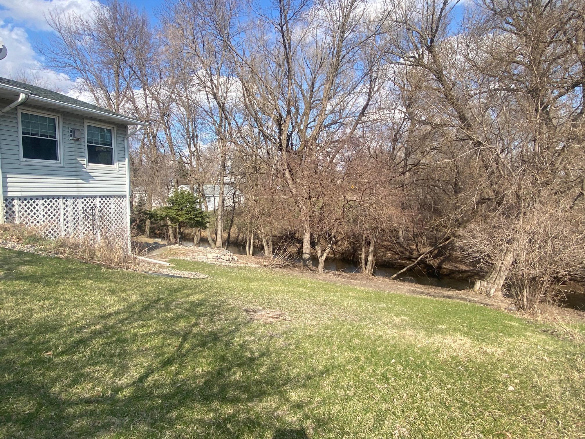 1208 Highway 34 E
