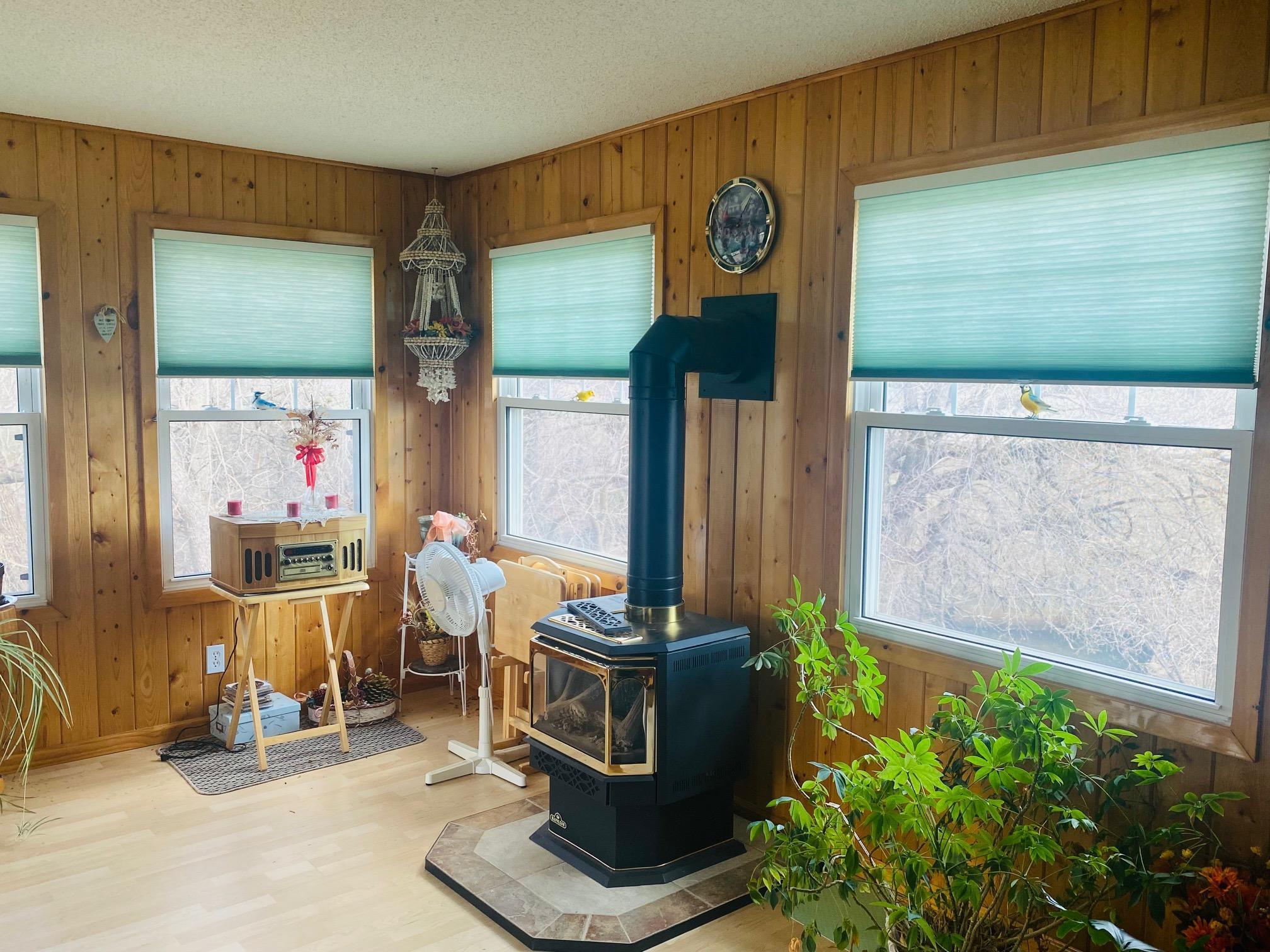 1208 Highway 34 E