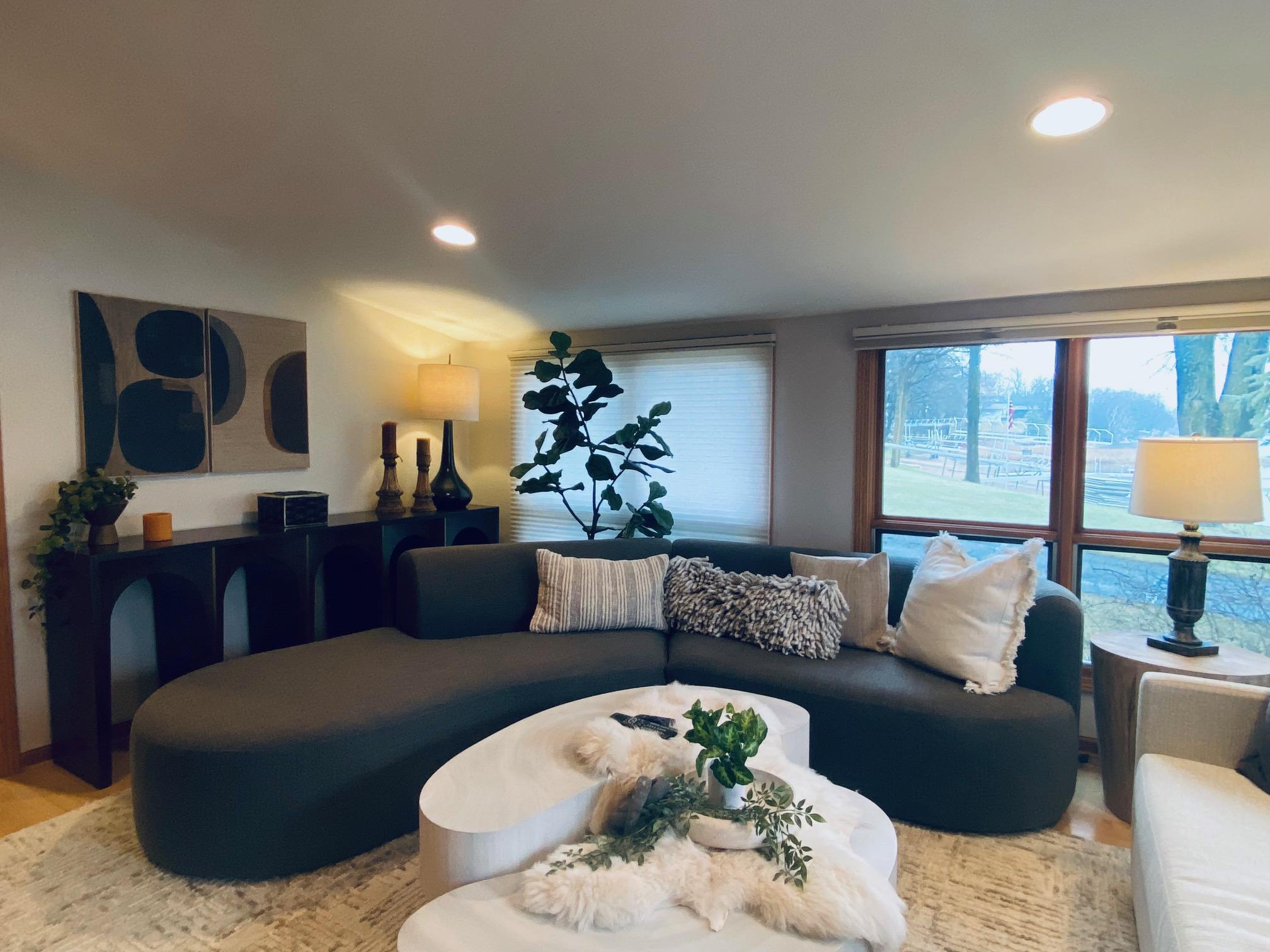 806 Longview Drive