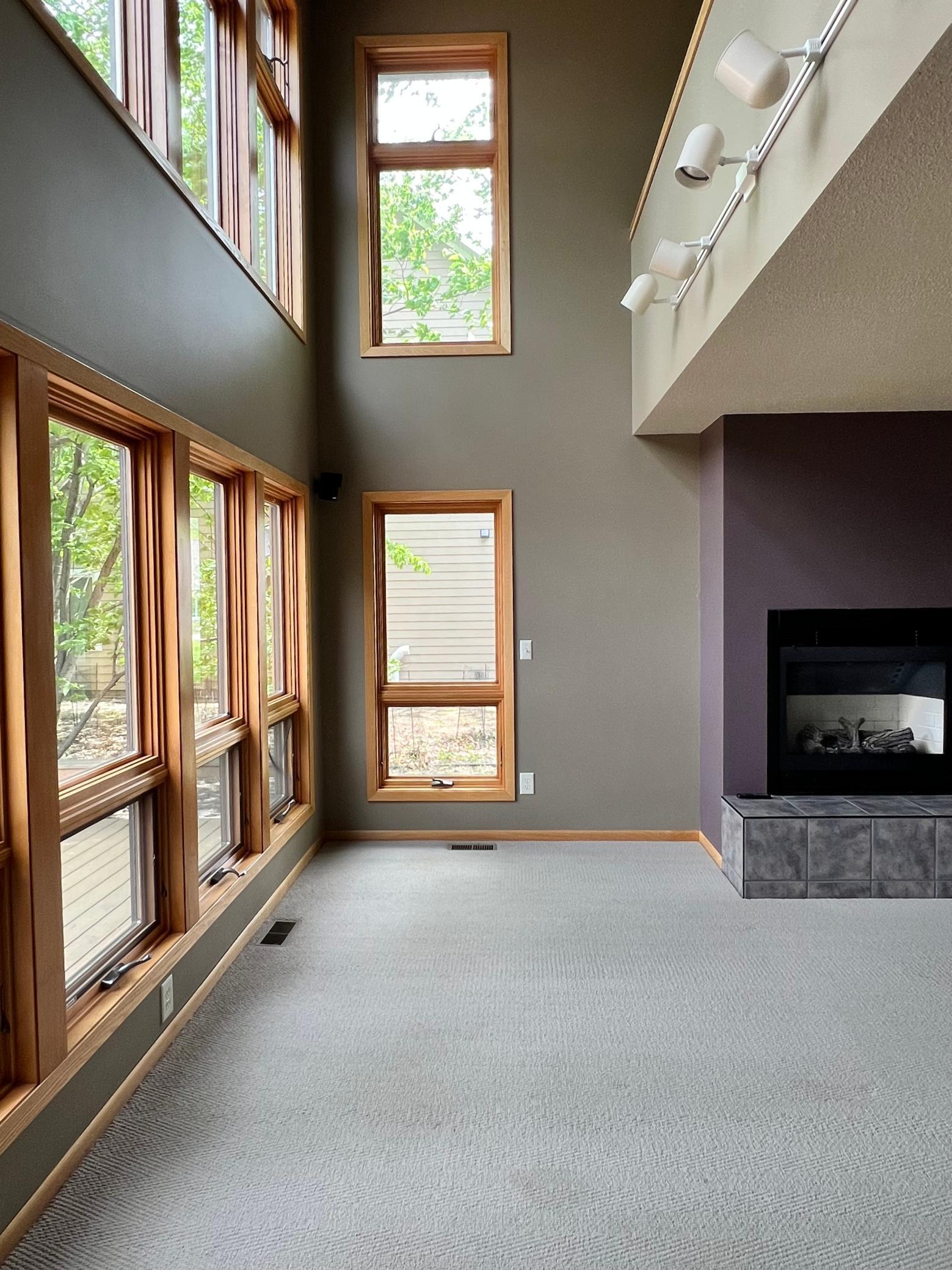570 Shorewood Drive