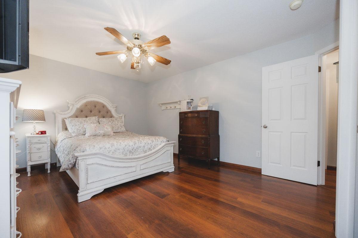 868 Park Drive