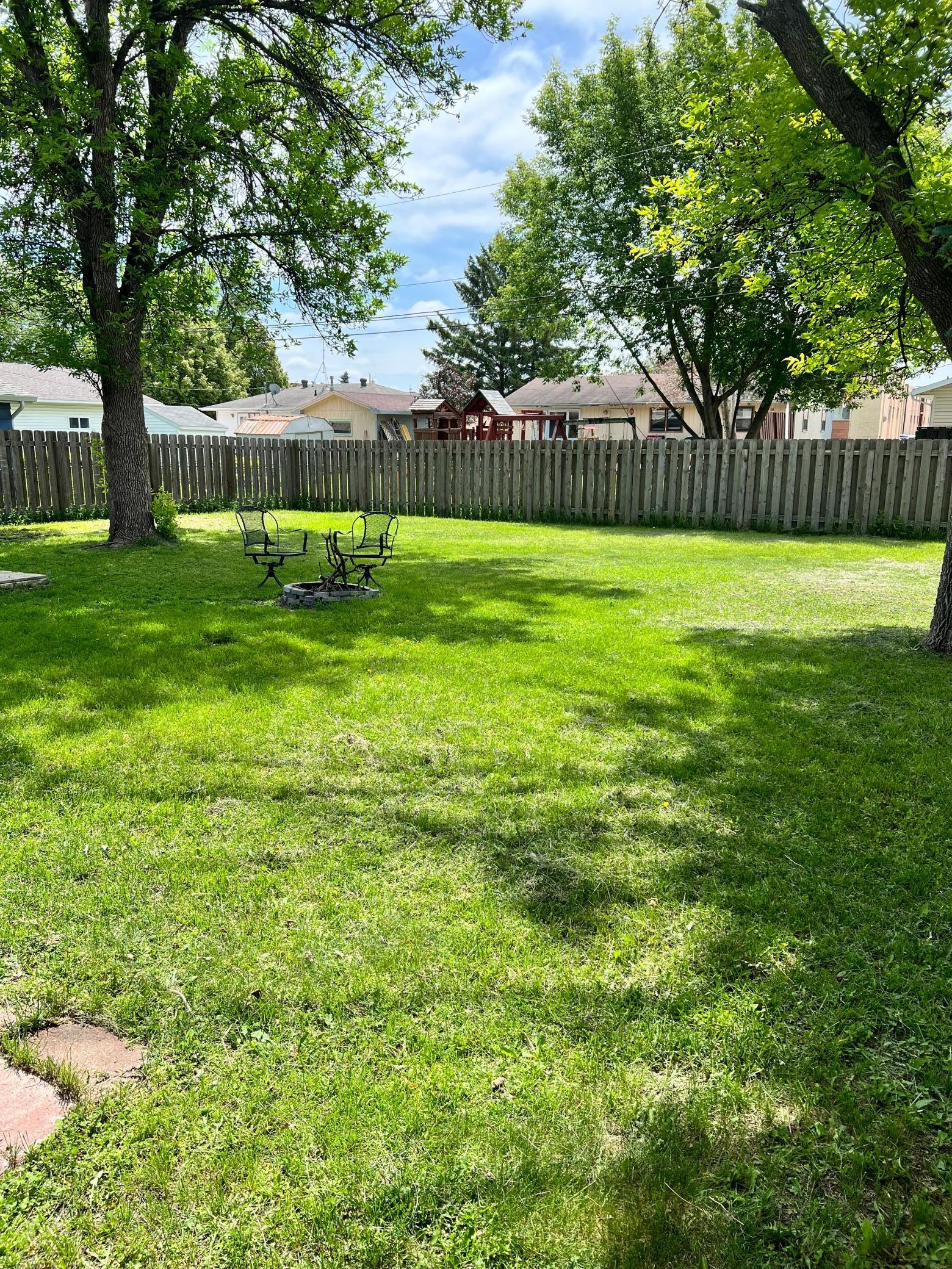 907 22nd Avenue S