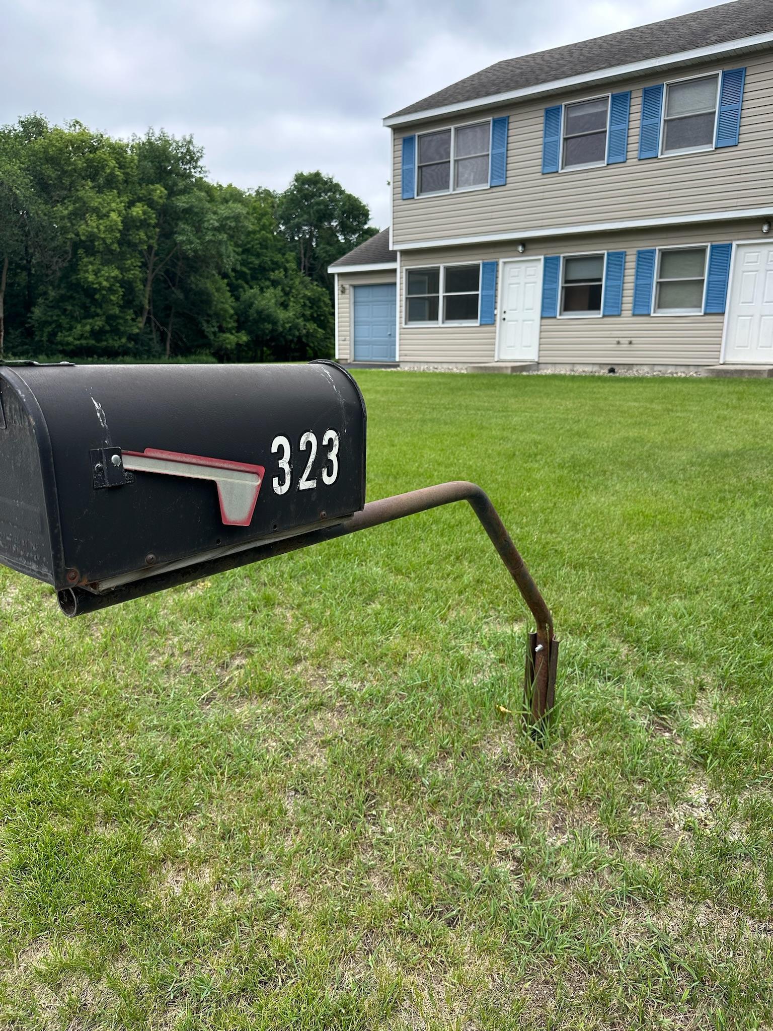 323 Shorewood Circle