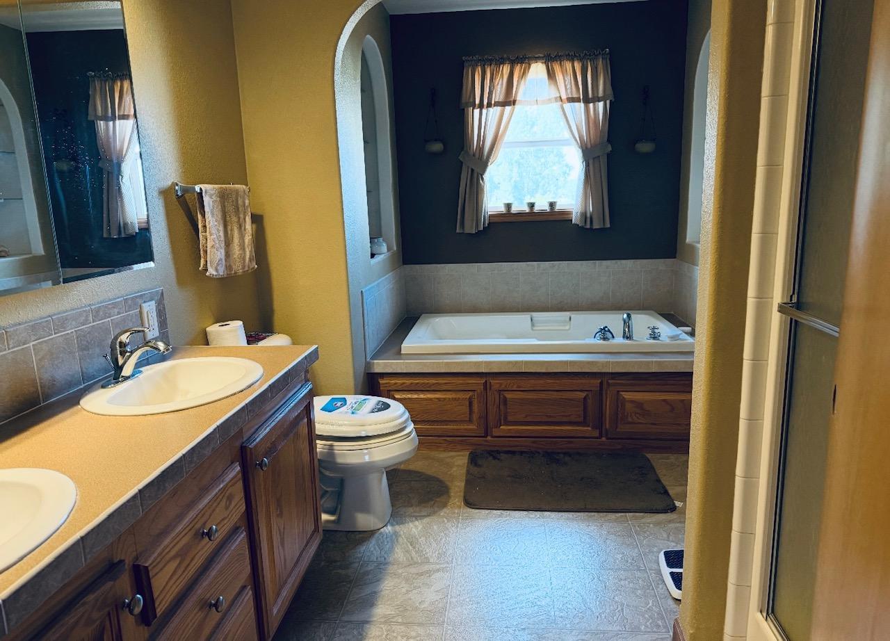 20371 180th Avenue N