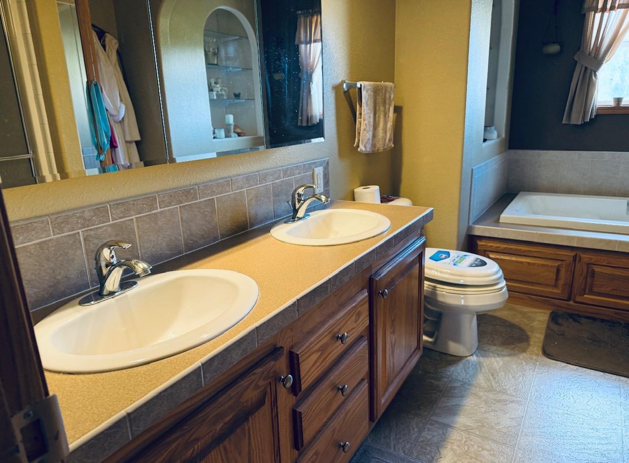 20371 180th Avenue N