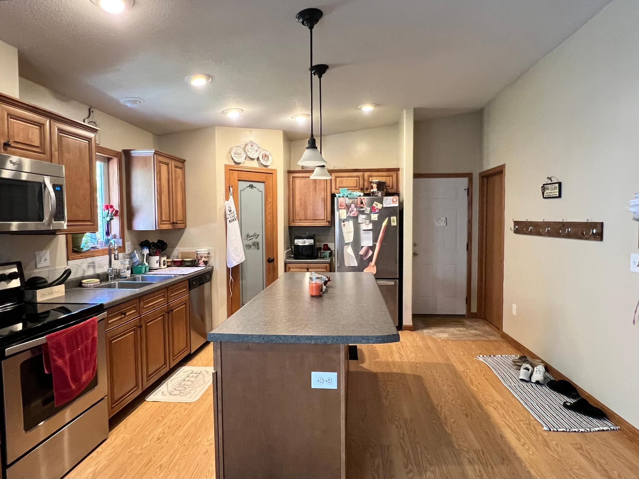 208 Hilltop Road