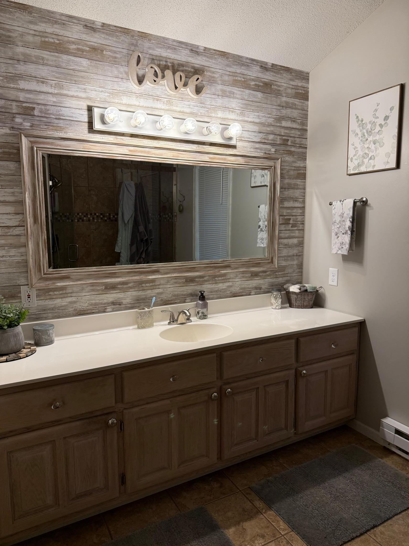 324 Shorewood Circle