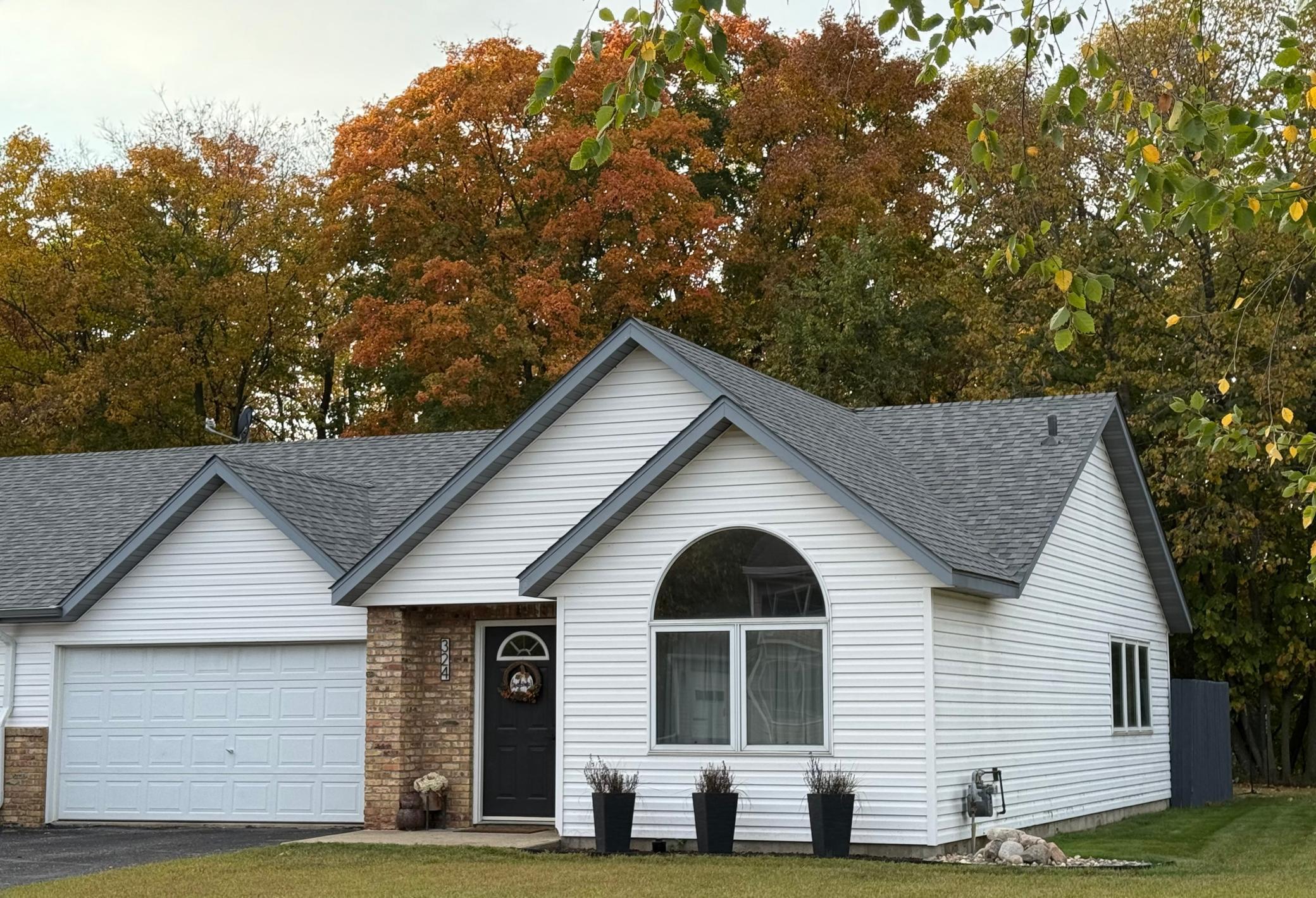 324 Shorewood Circle