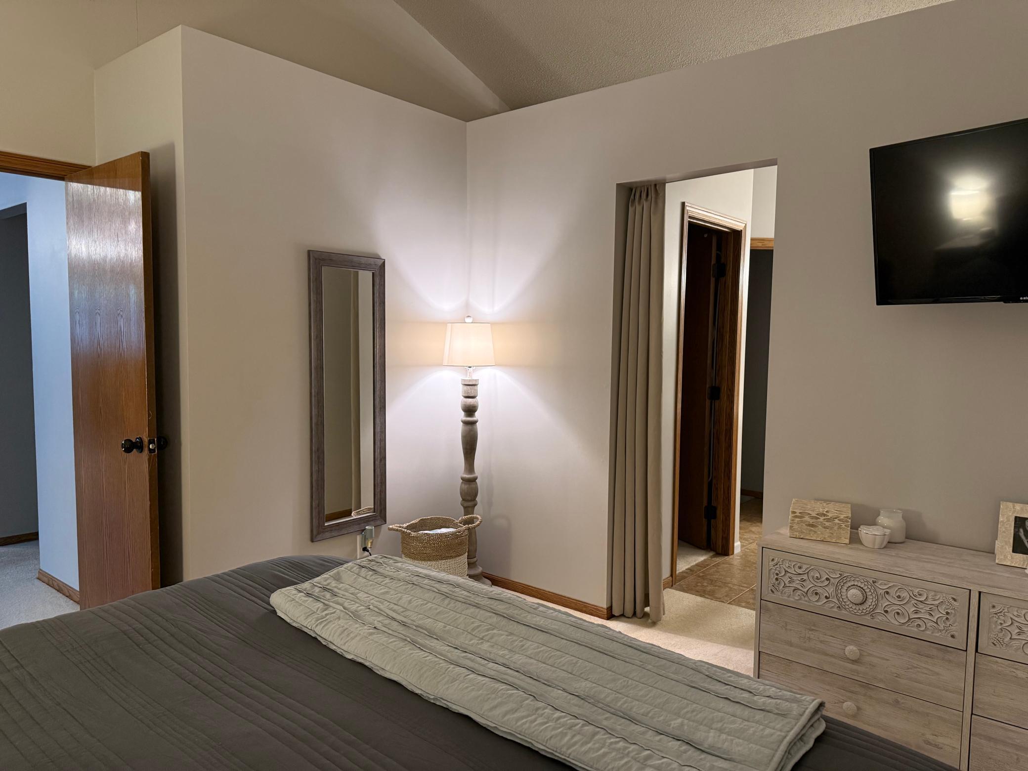 324 Shorewood Circle