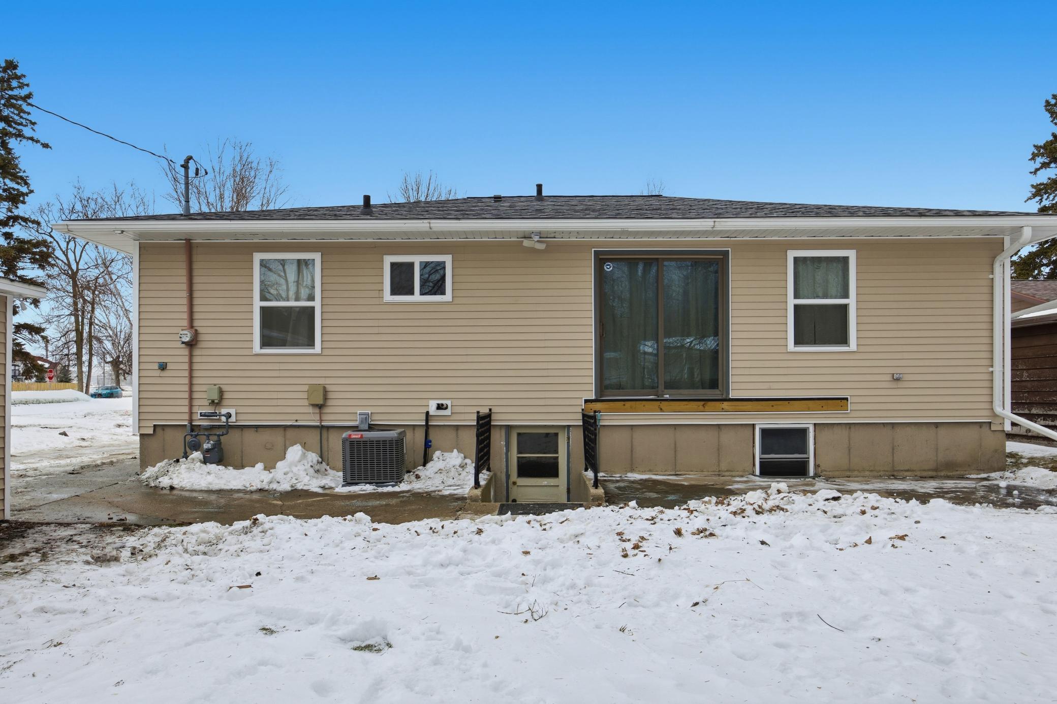 1155 Rossman Avenue