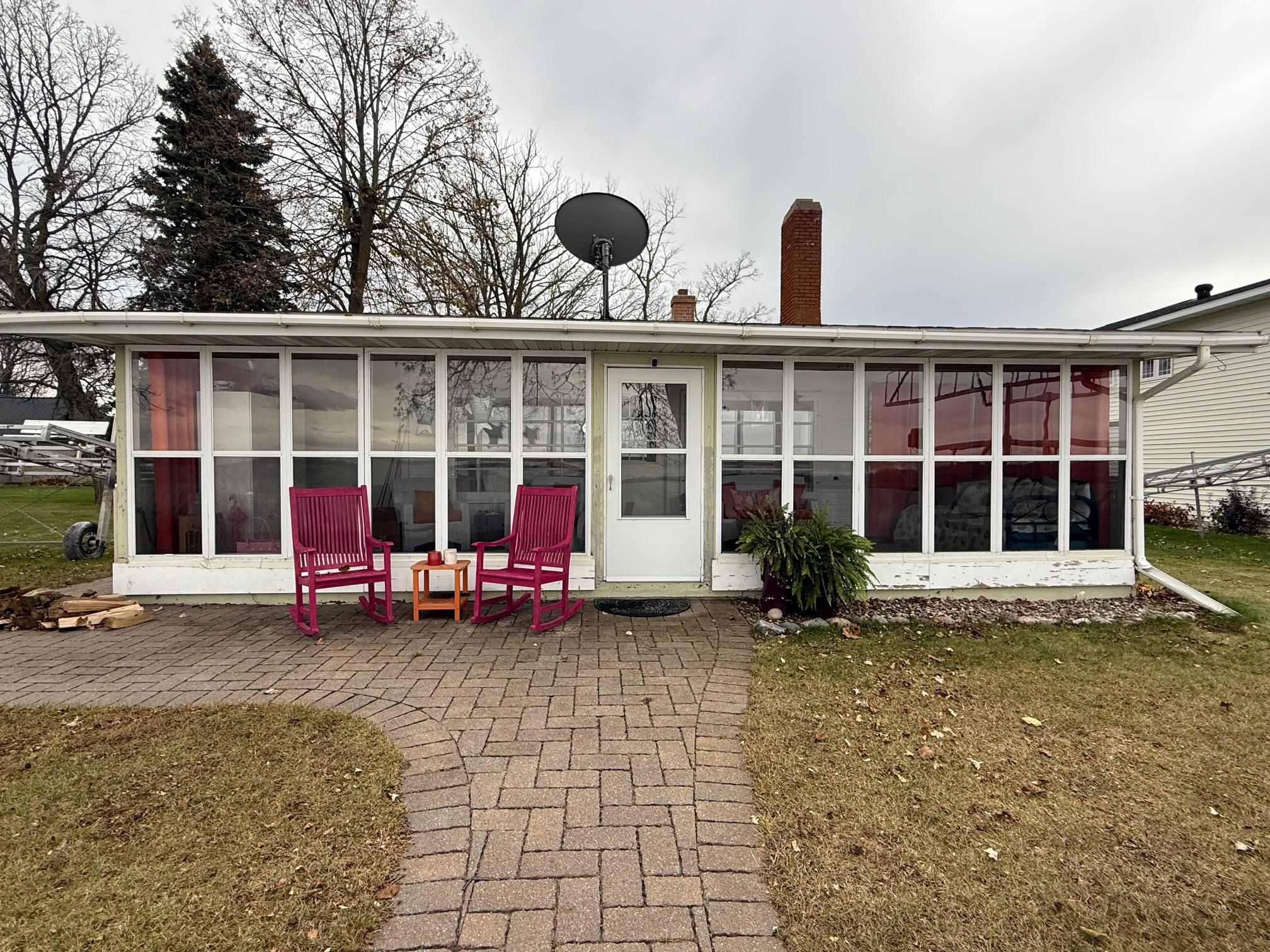 1590 W Lake Drive