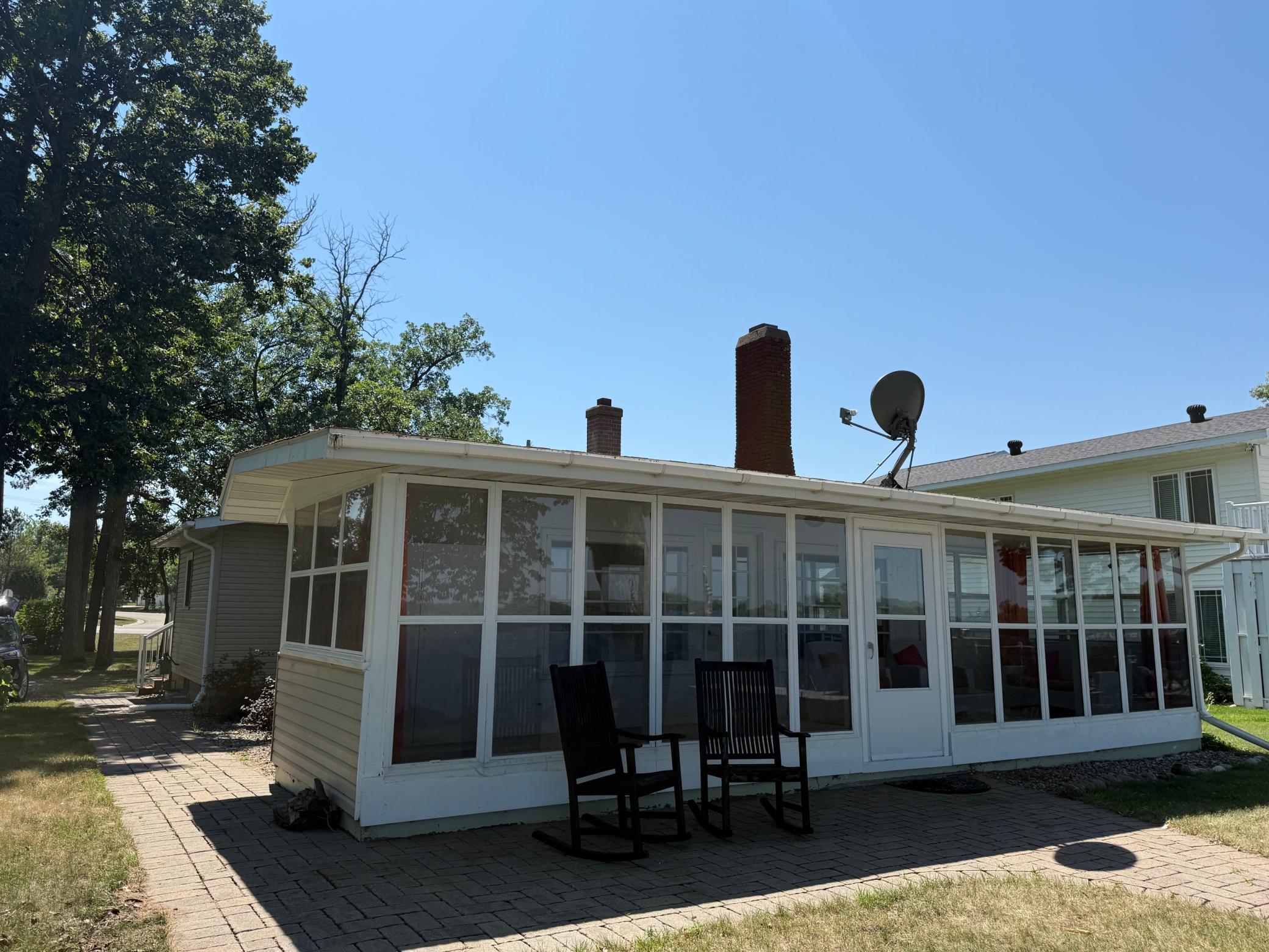 1590 W Lake Drive