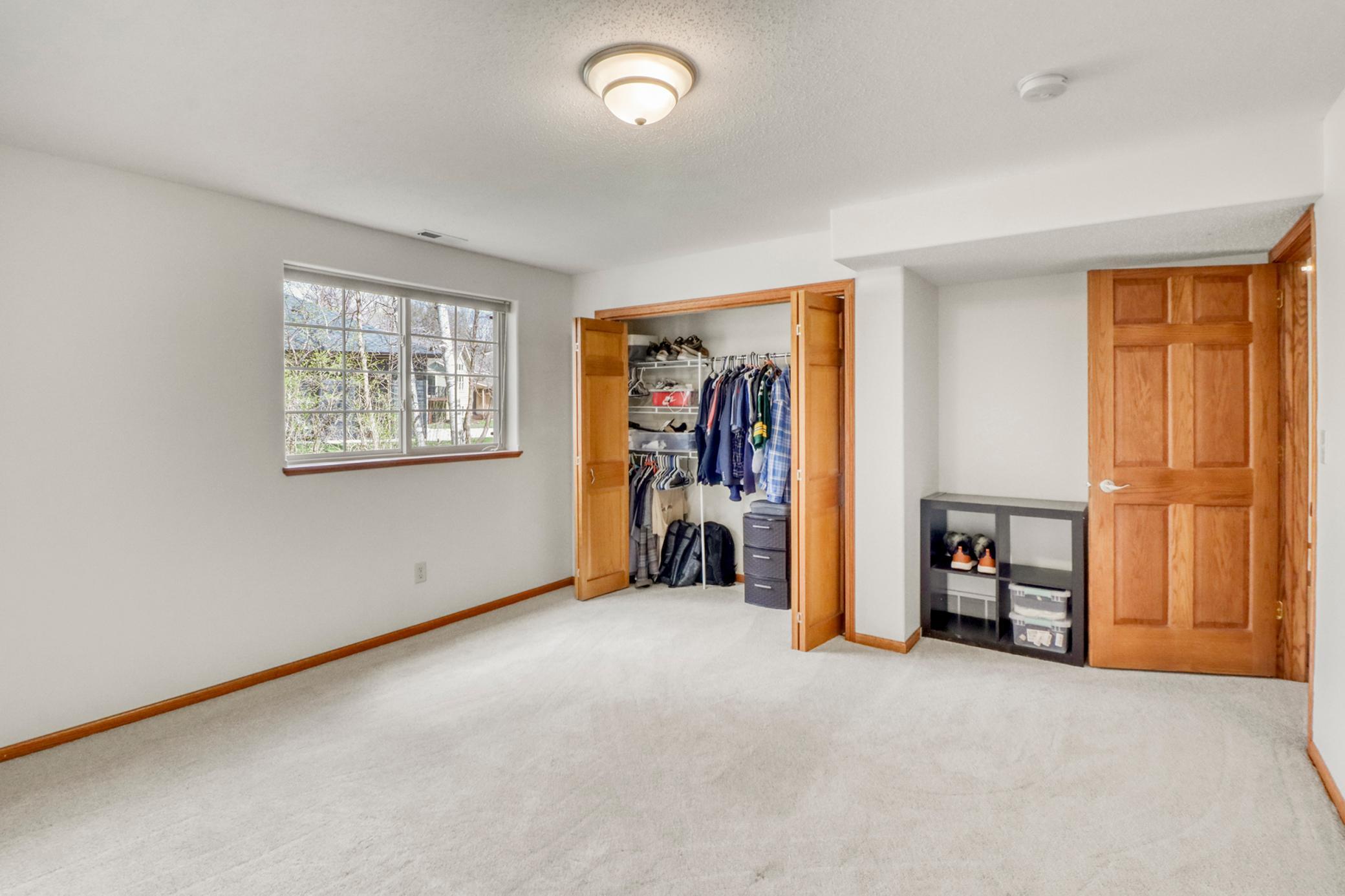 1044 Villa Lane