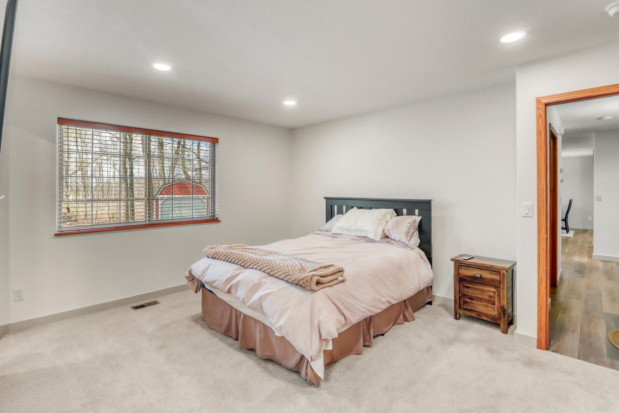 1044 Villa Lane