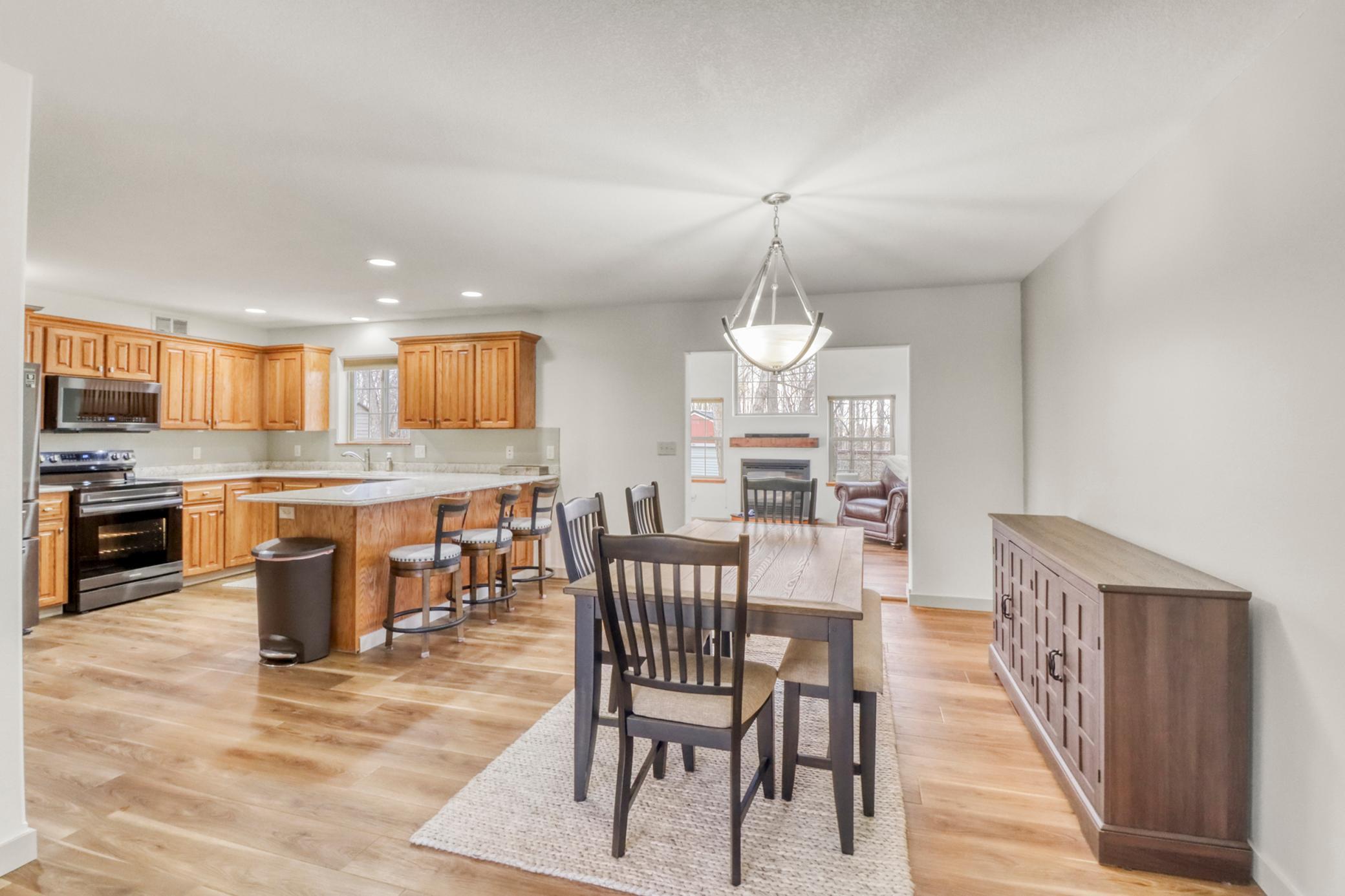 1044 Villa Lane