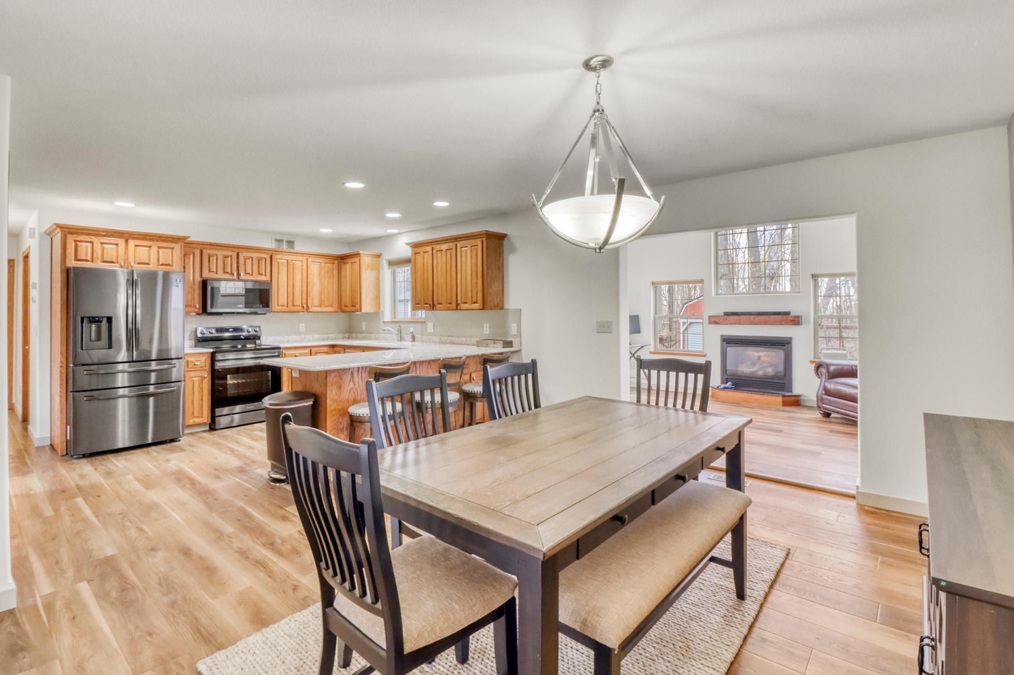 1044 Villa Lane