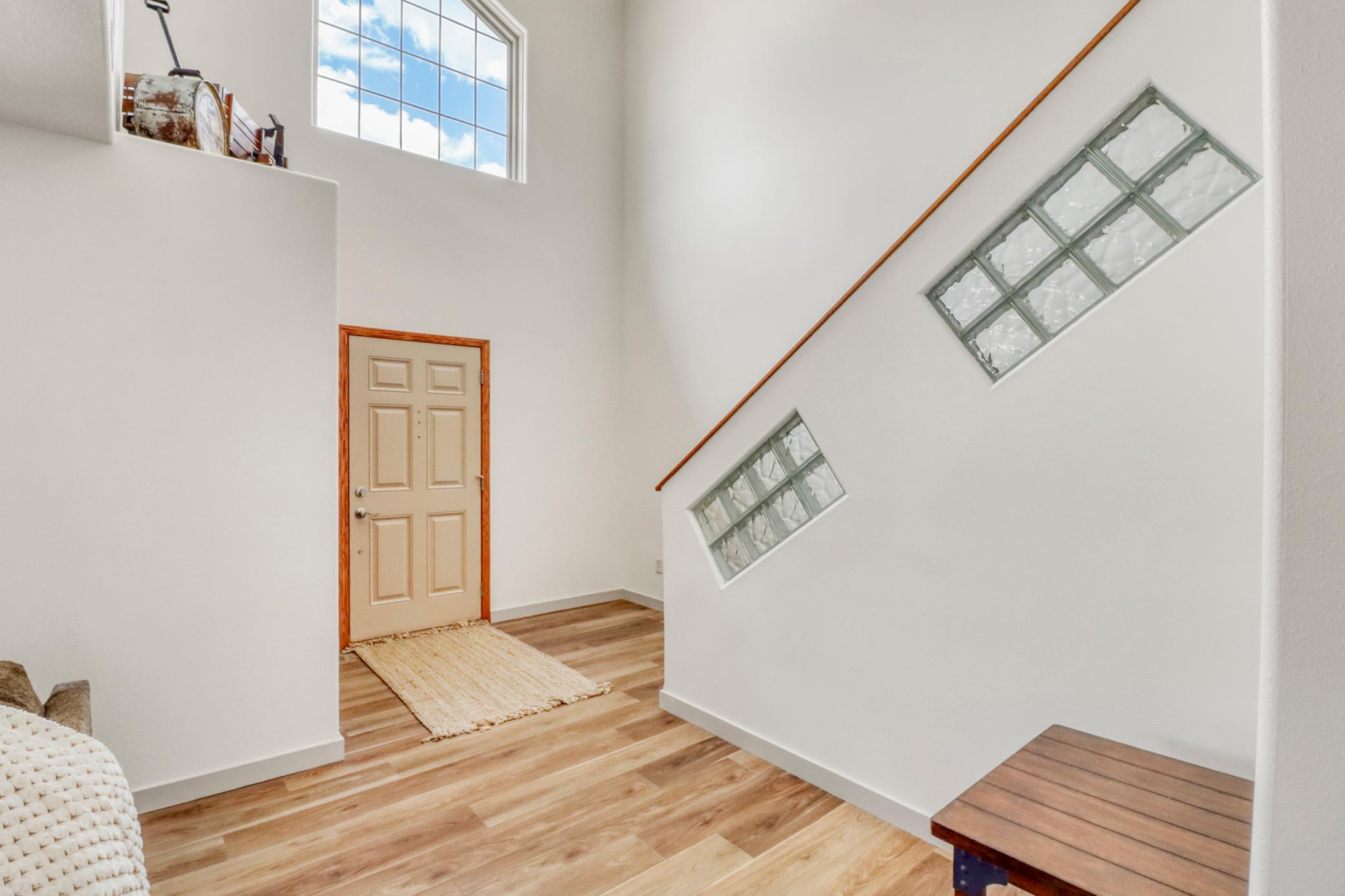 1044 Villa Lane