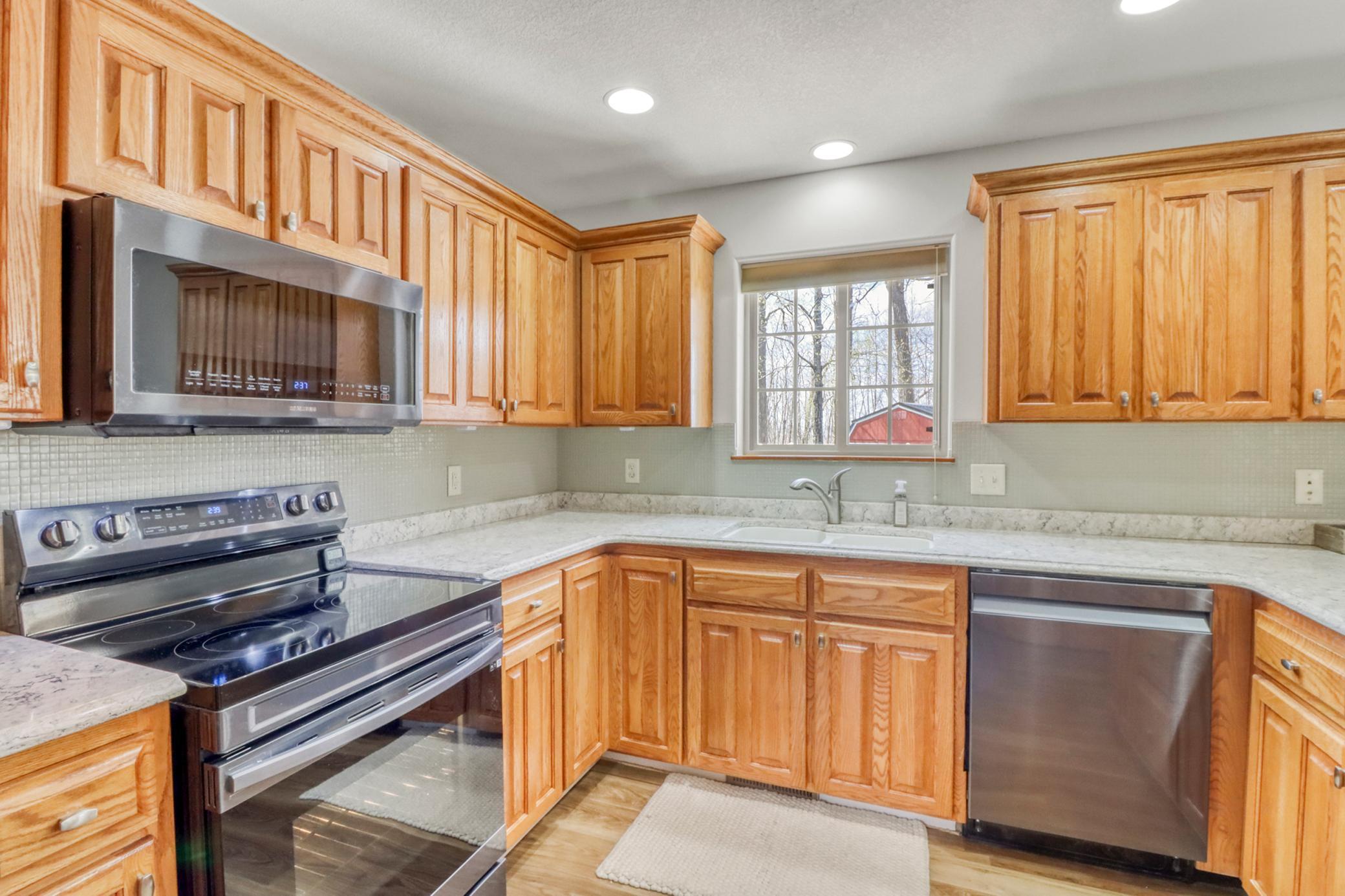 1044 Villa Lane