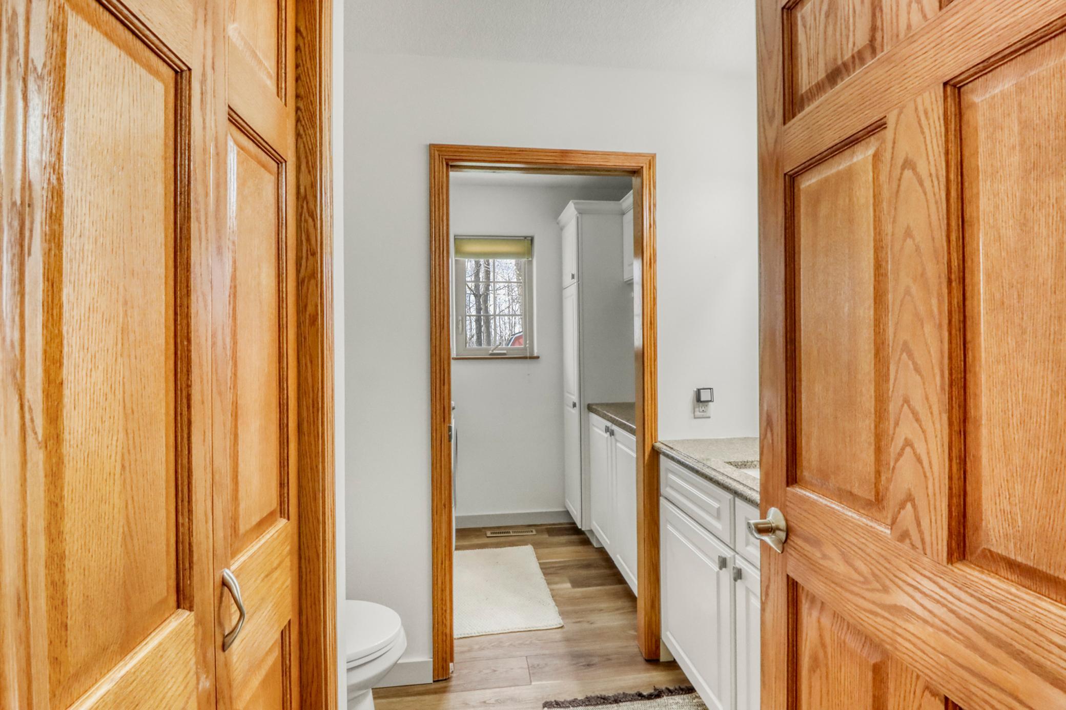 1044 Villa Lane