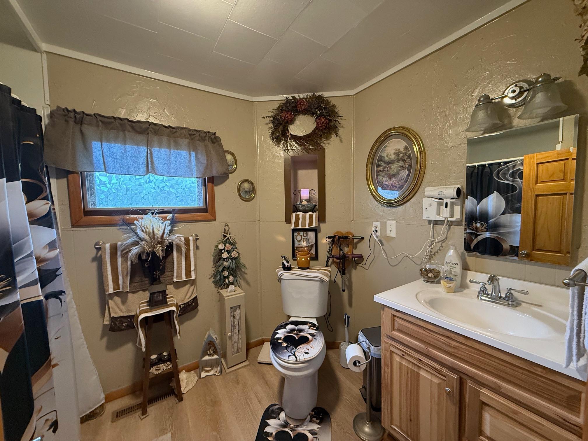 13658 County Road 100