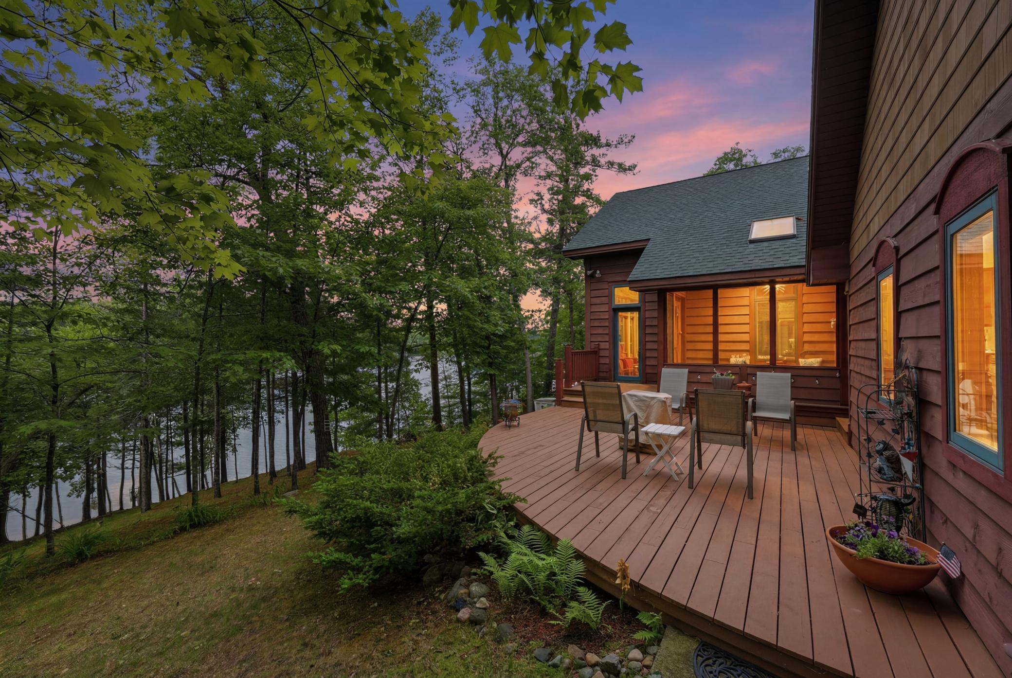 21516 NE Pickerel Lake Road