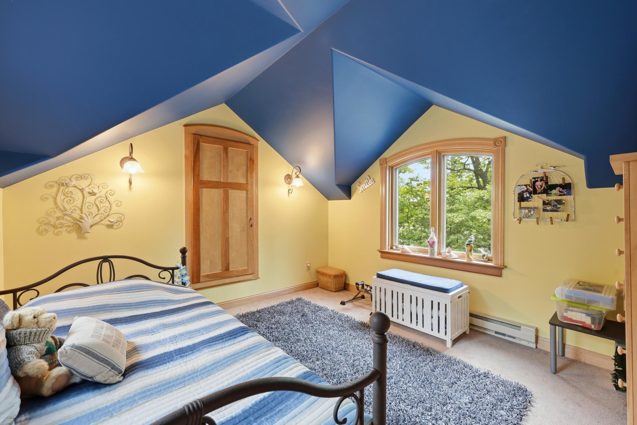 21516 NE Pickerel Lake Road