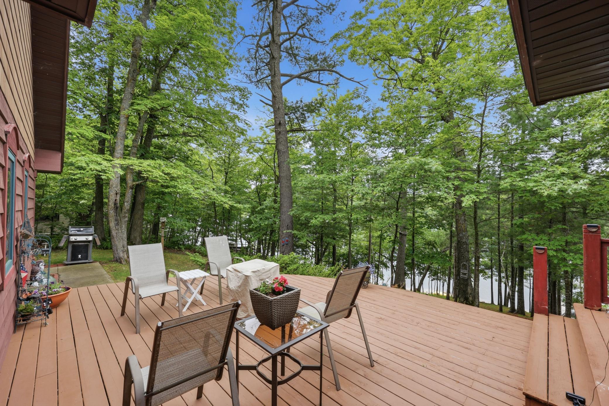 21516 NE Pickerel Lake Road